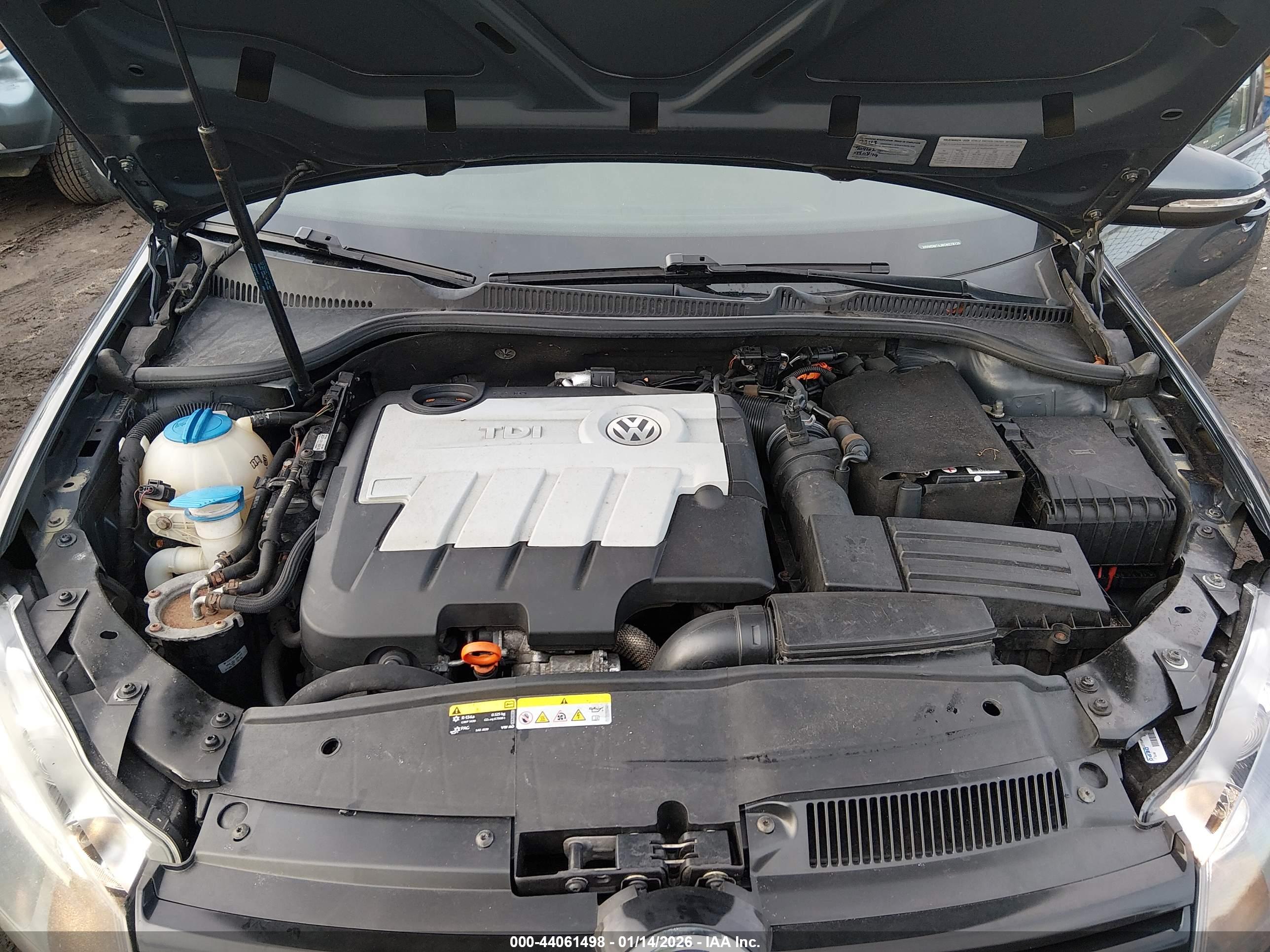 VOLKSWAGEN GOLF image 10