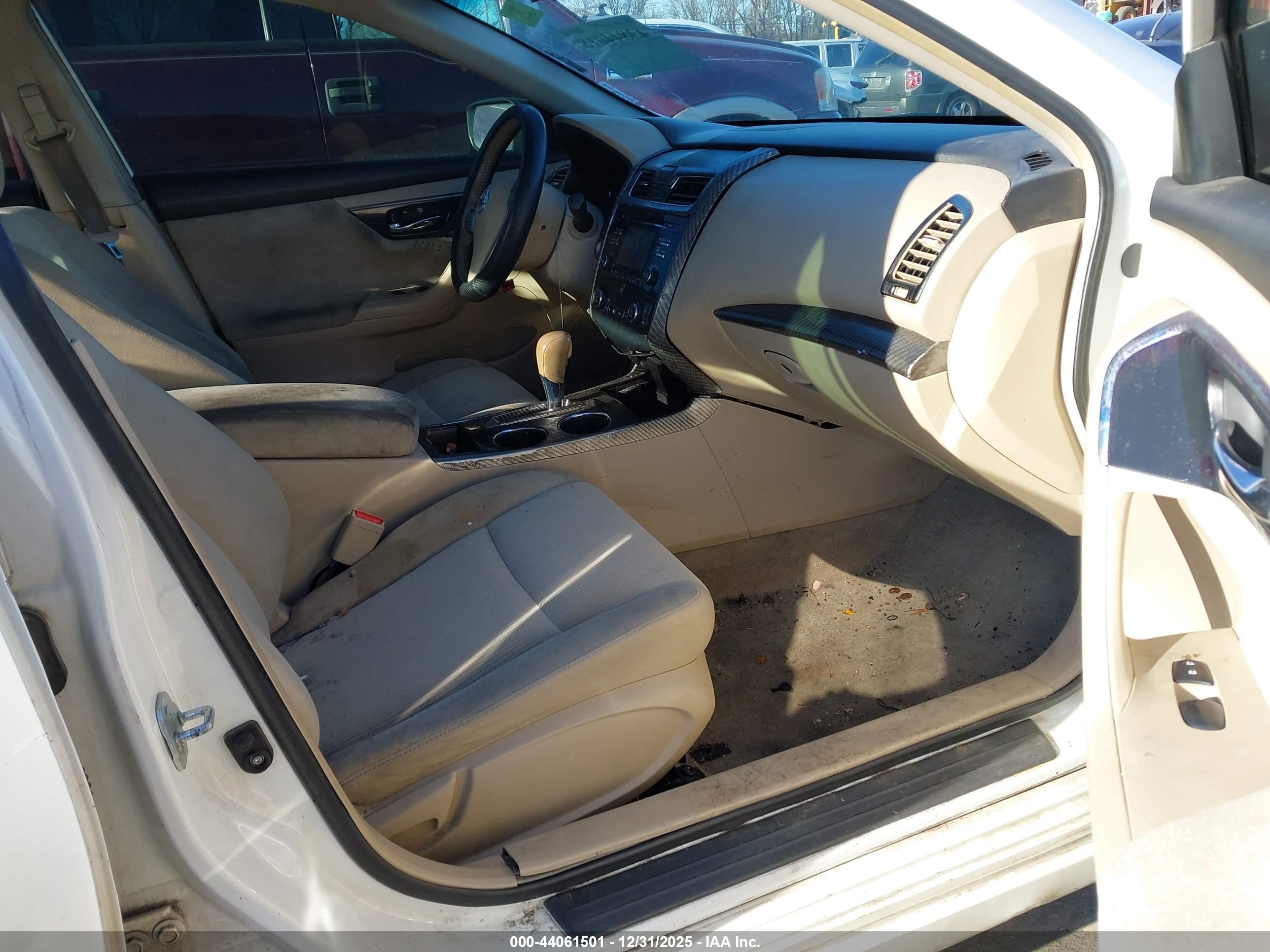 NISSAN ALTIMA image 5