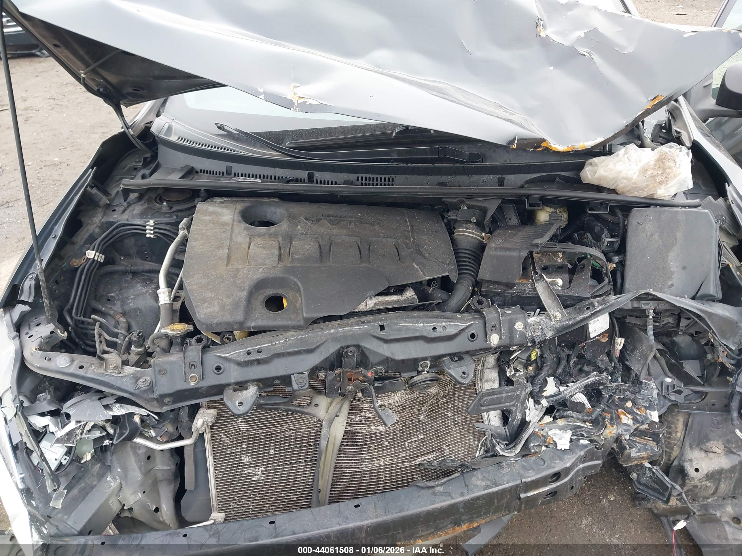 TOYOTA COROLLA image 10