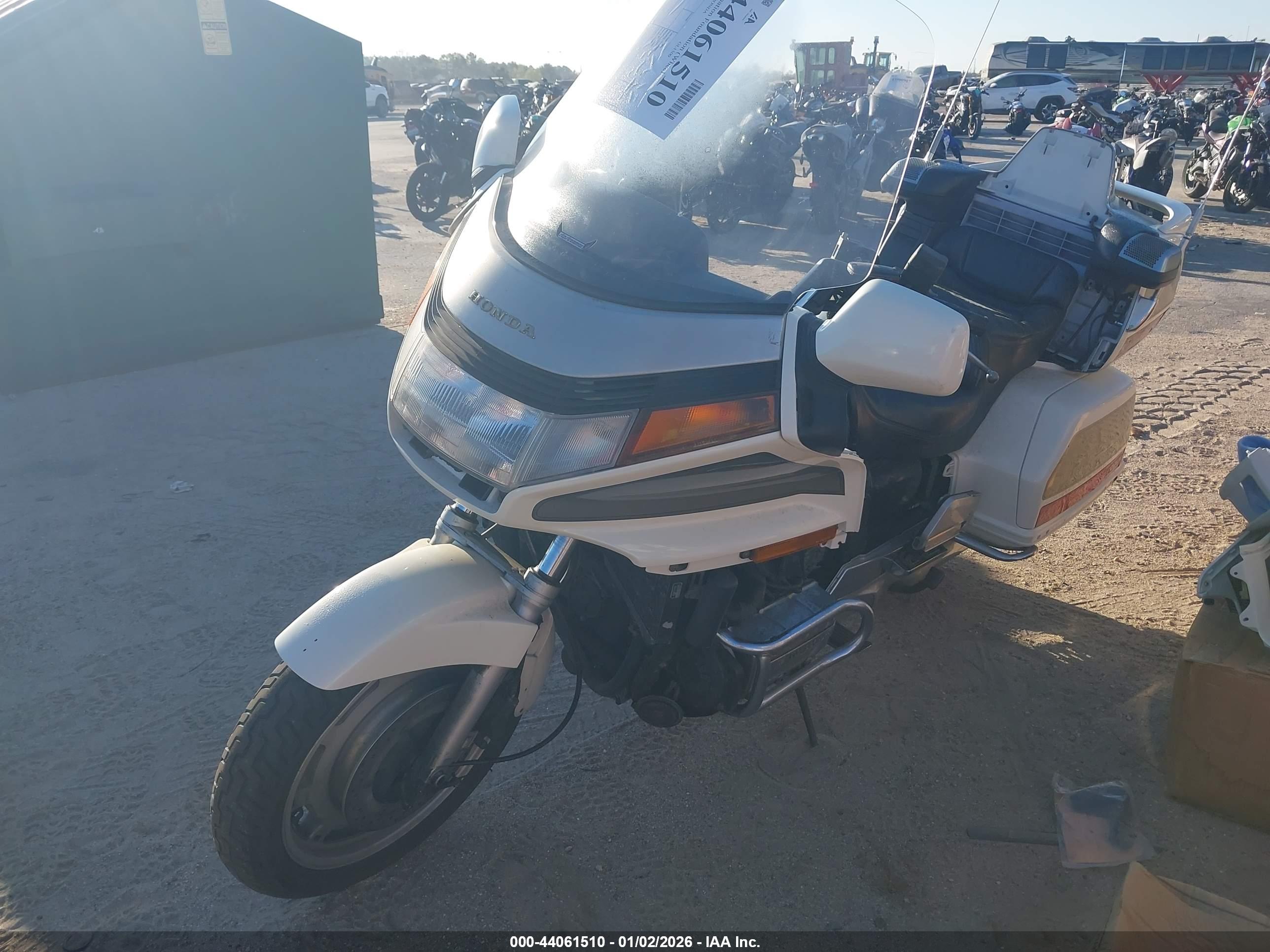 HONDA GL1500 image 2