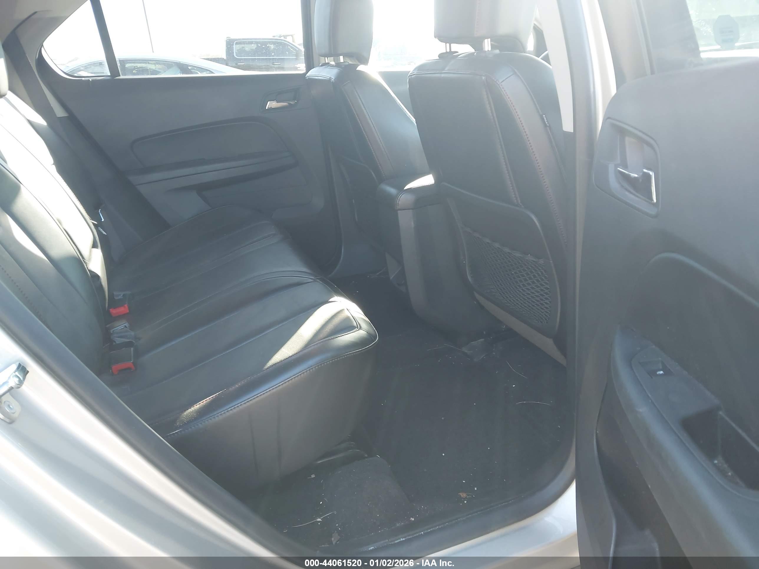 CHEVROLET EQUINOX image 8