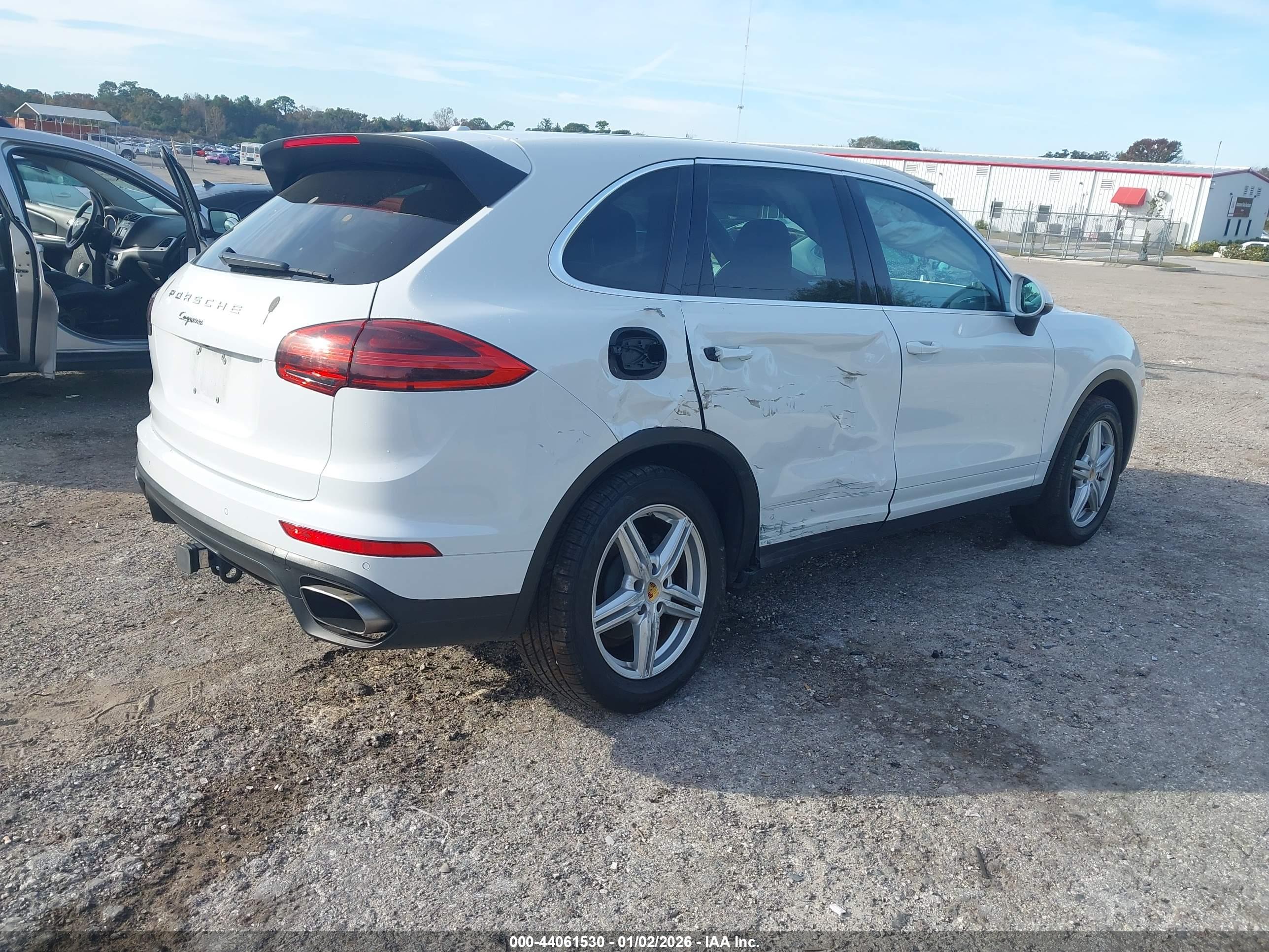PORSCHE CAYENNE image 4