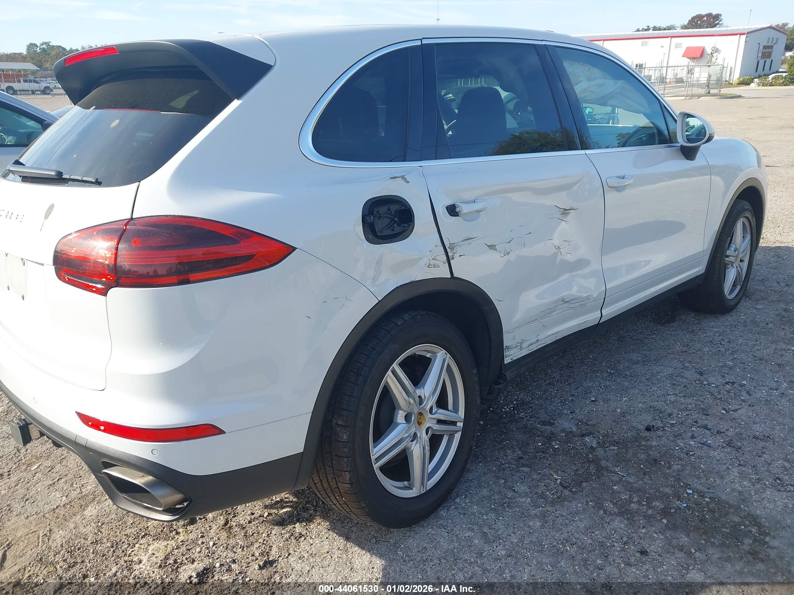 PORSCHE CAYENNE image 6