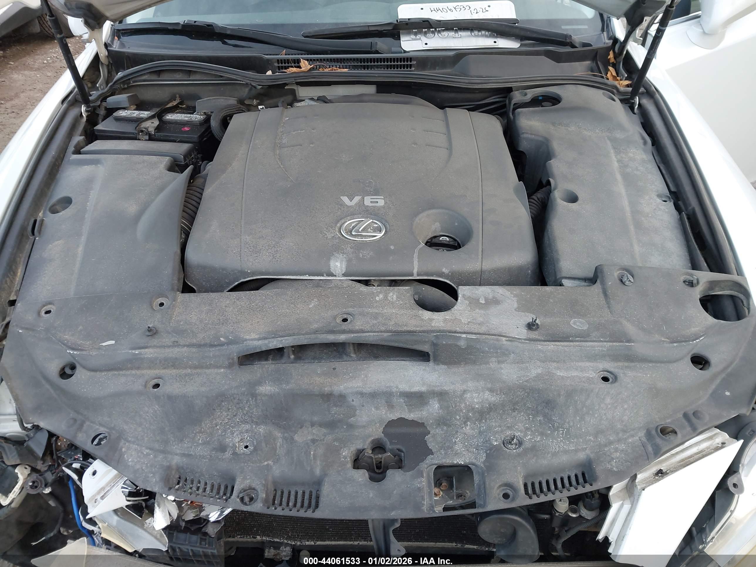LEXUS IS image 10