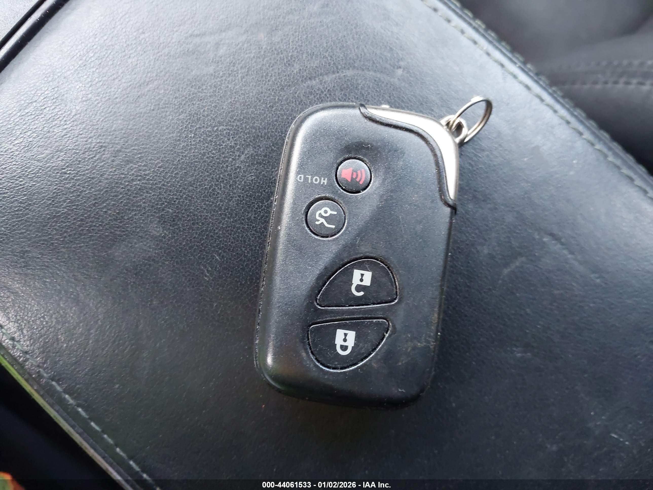 LEXUS IS image 11