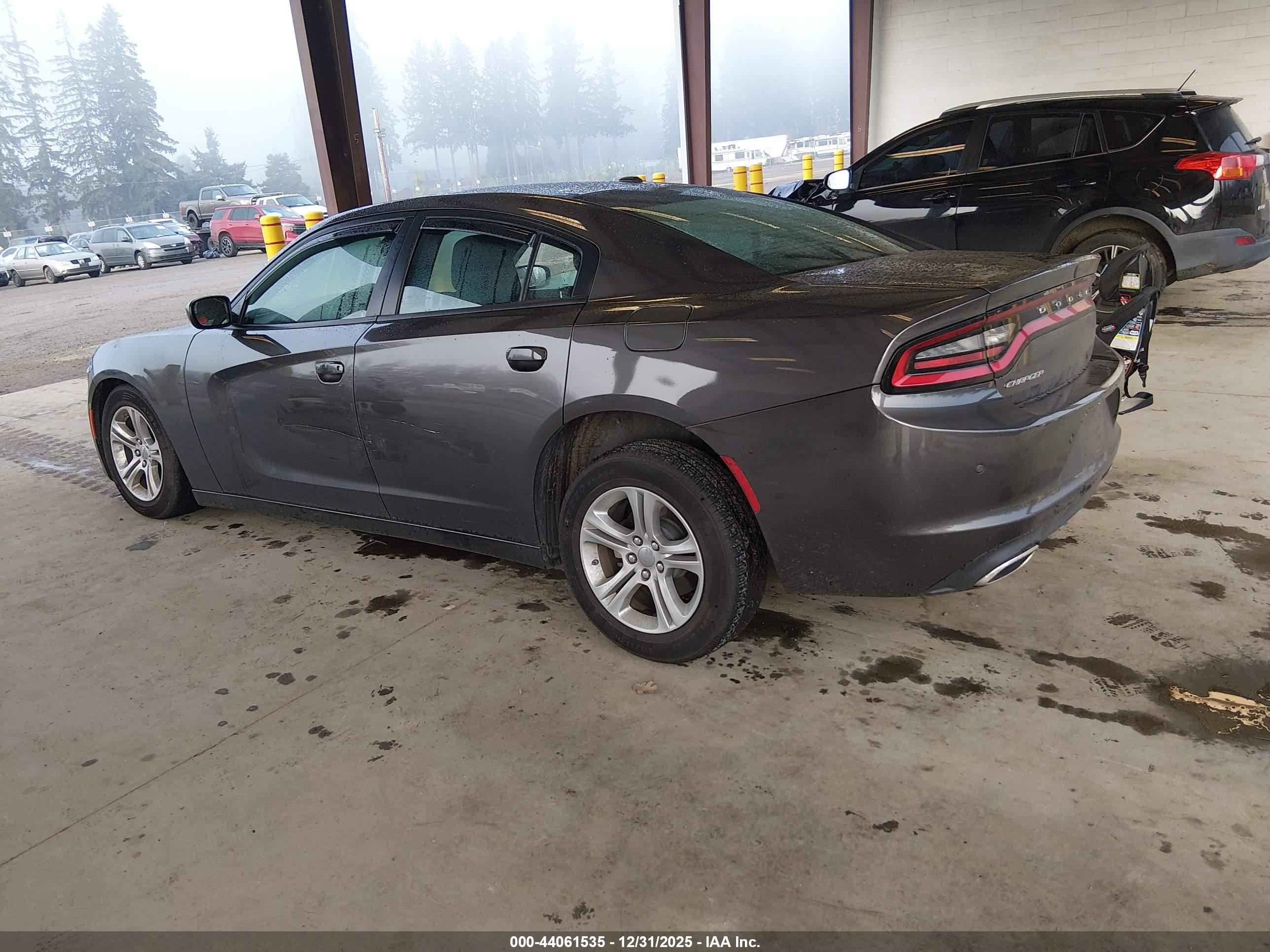 DODGE CHARGER image 3