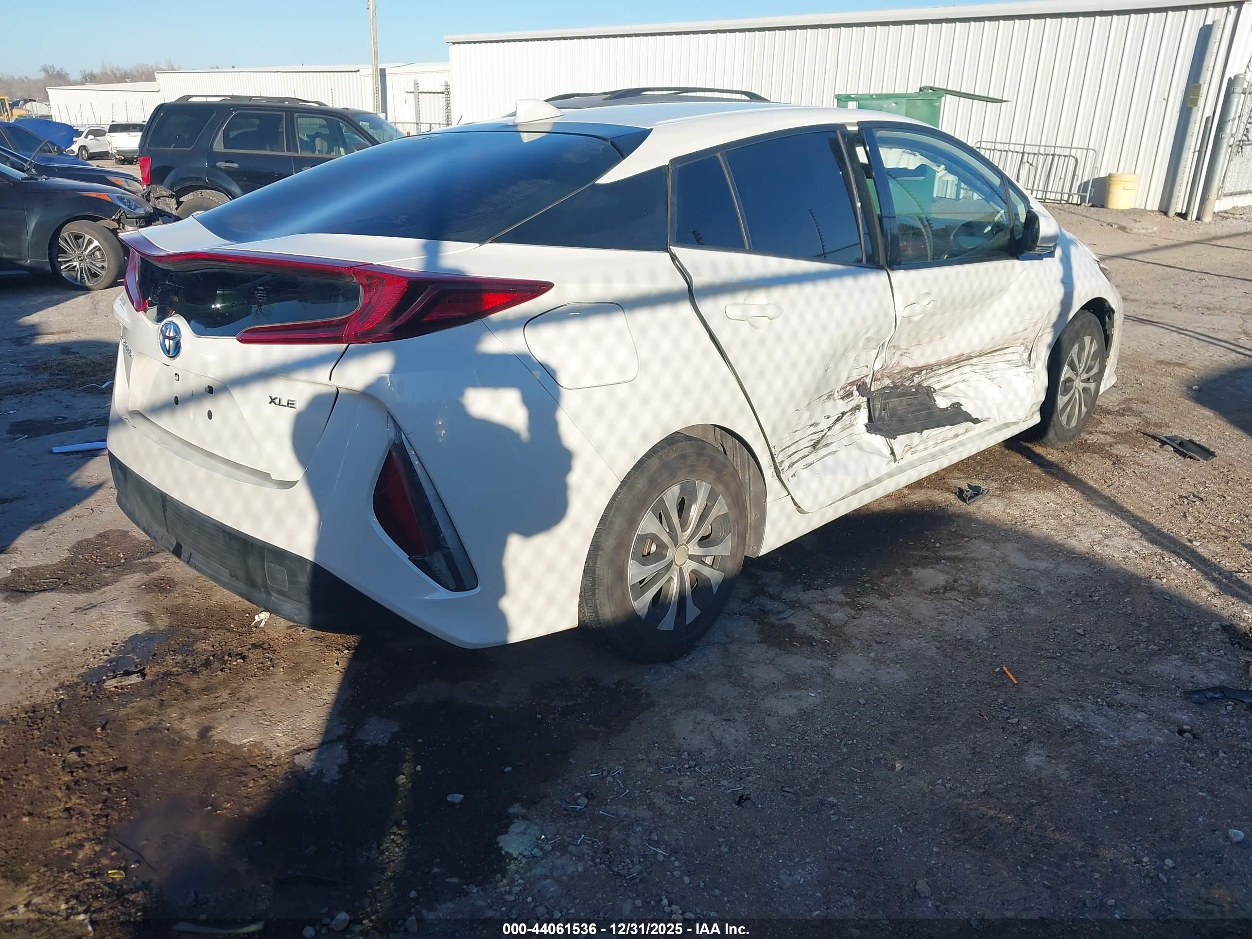 TOYOTA PRIUS image 4