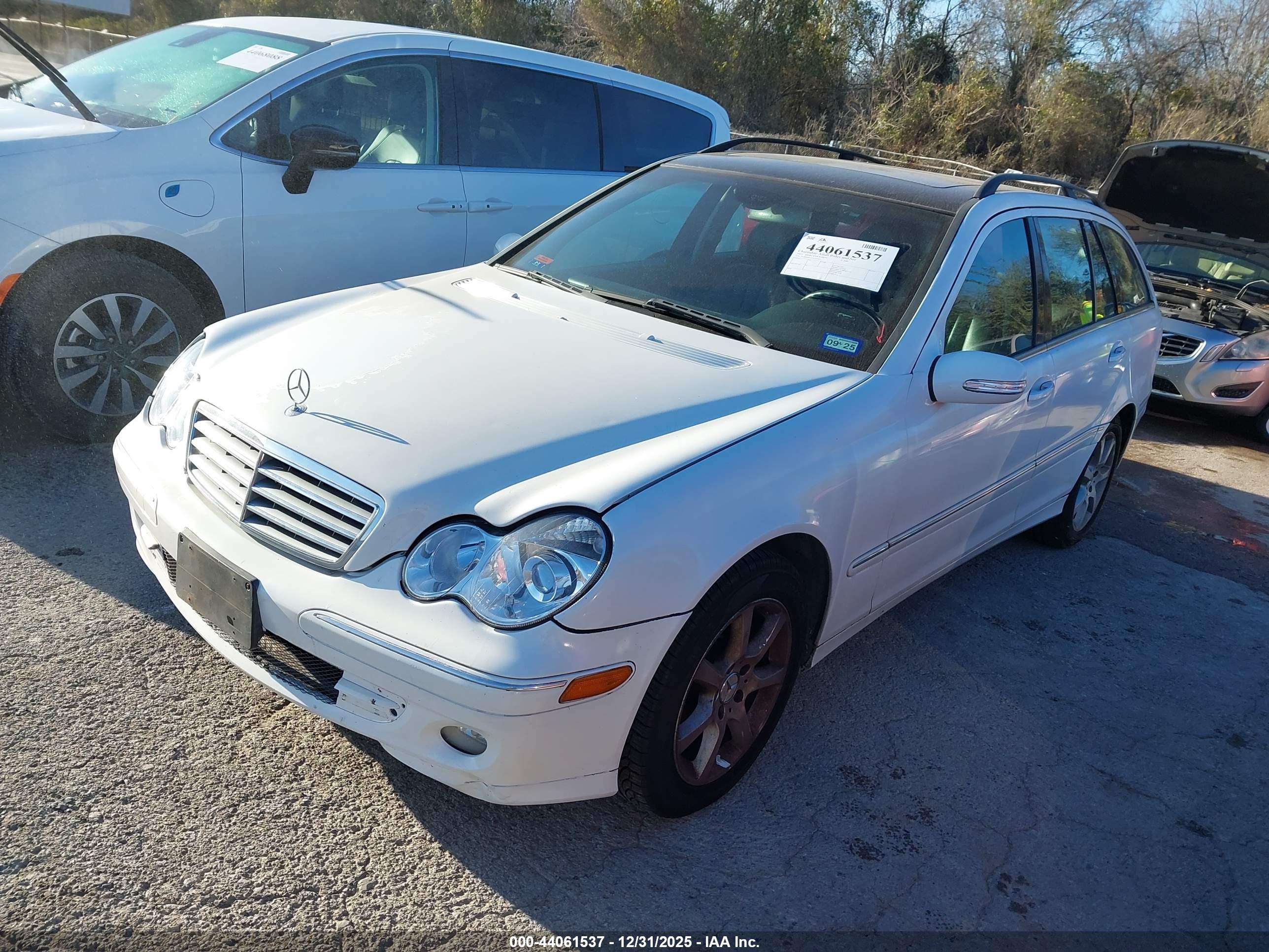 MERCEDES-BENZ C image 2