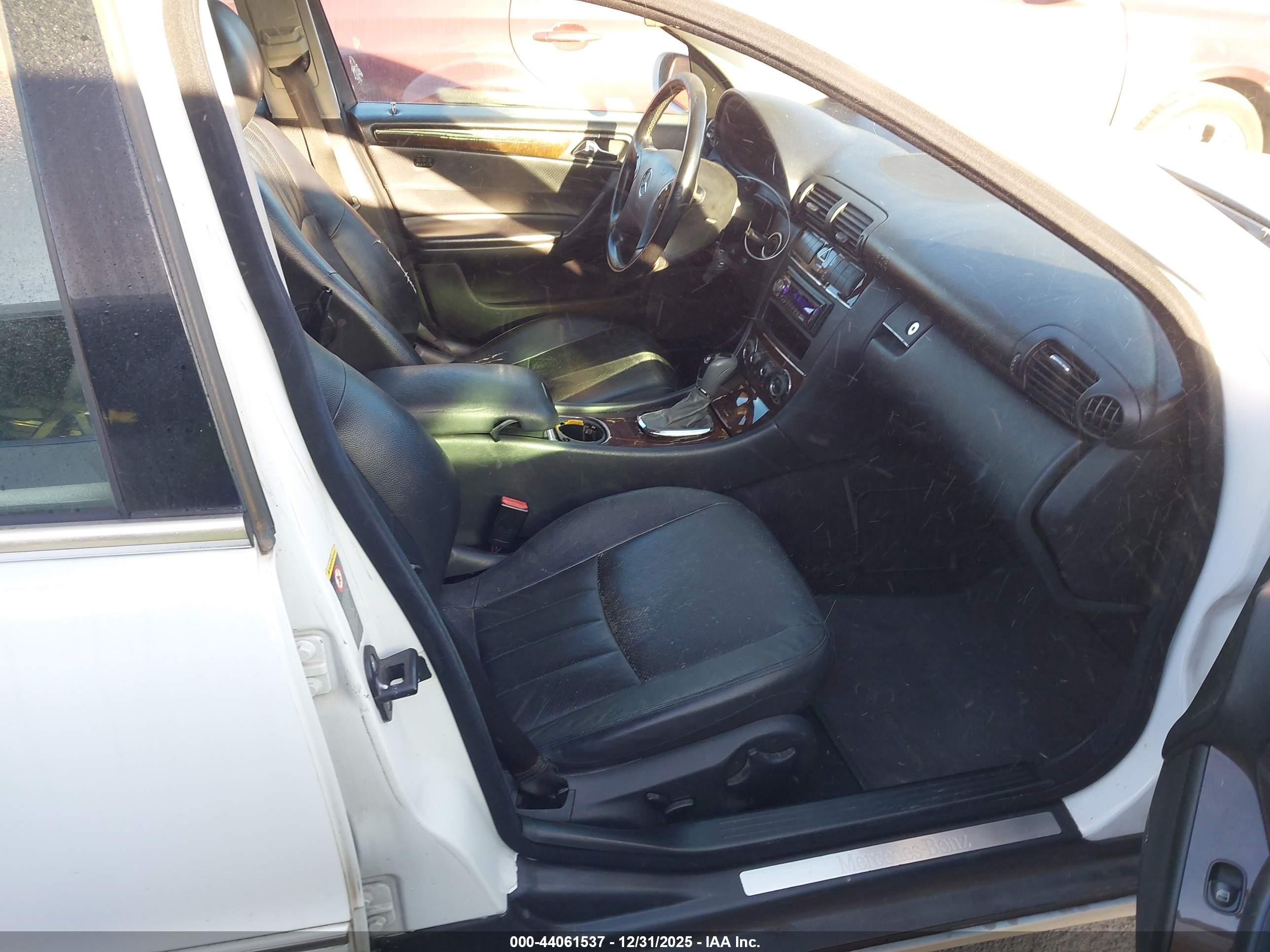 MERCEDES-BENZ C image 5