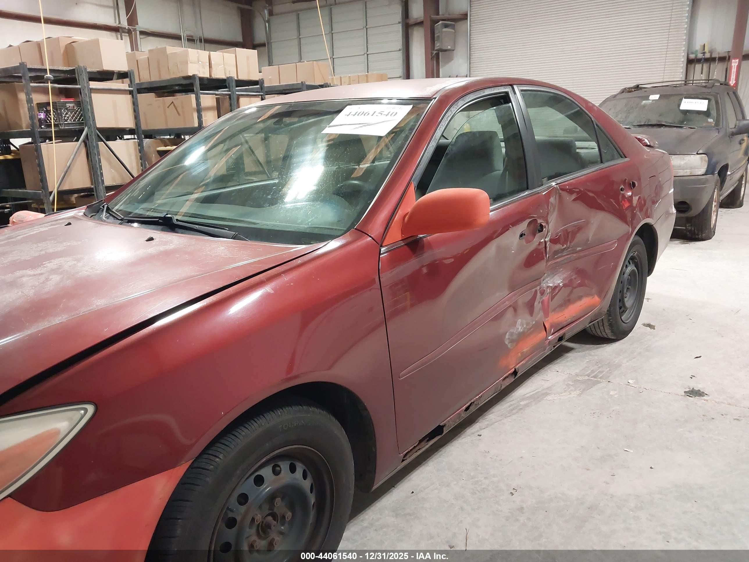 TOYOTA CAMRY image 6