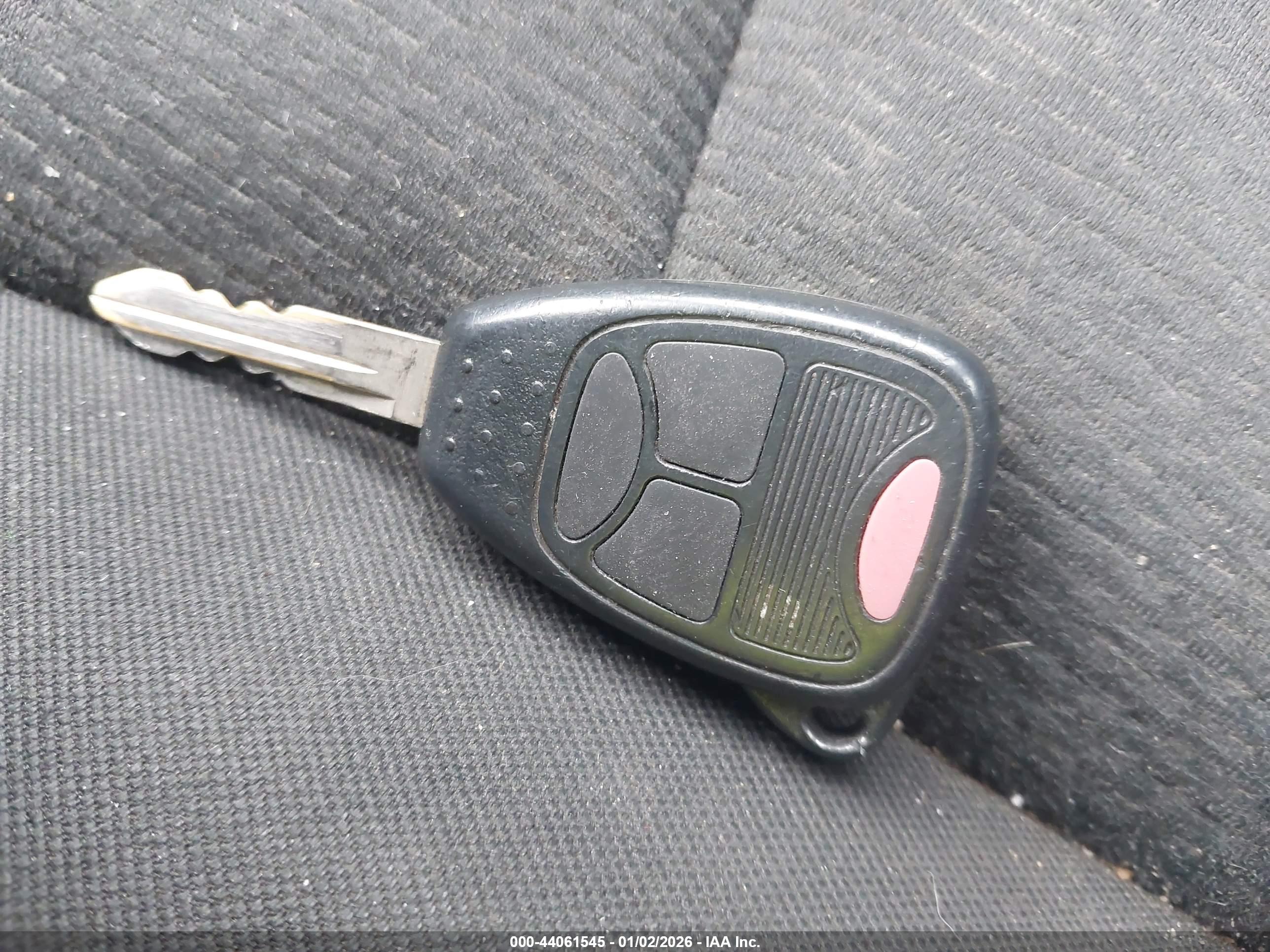 CHRYSLER 200 image 11