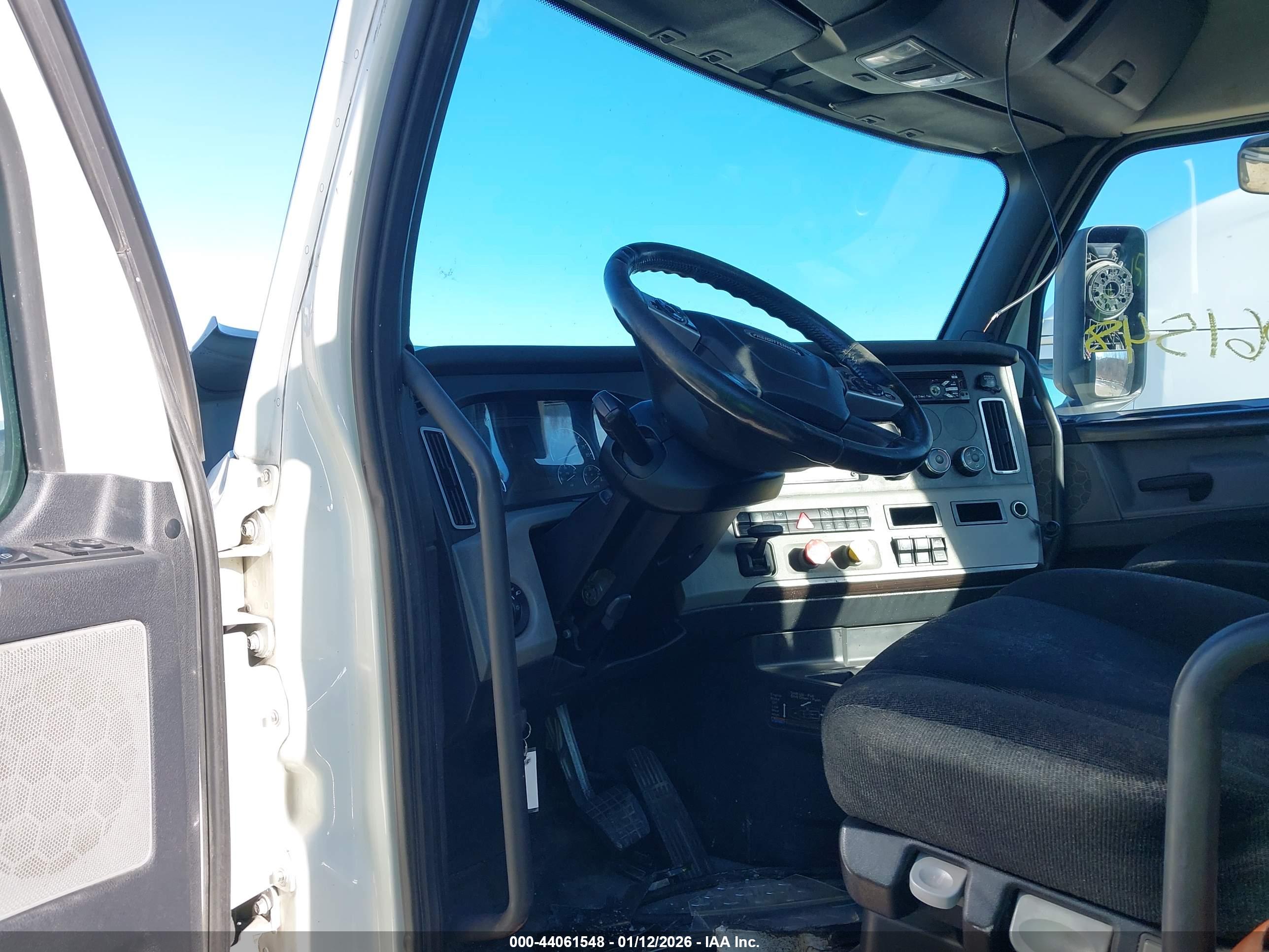 FREIGHTLINER NEW image 8