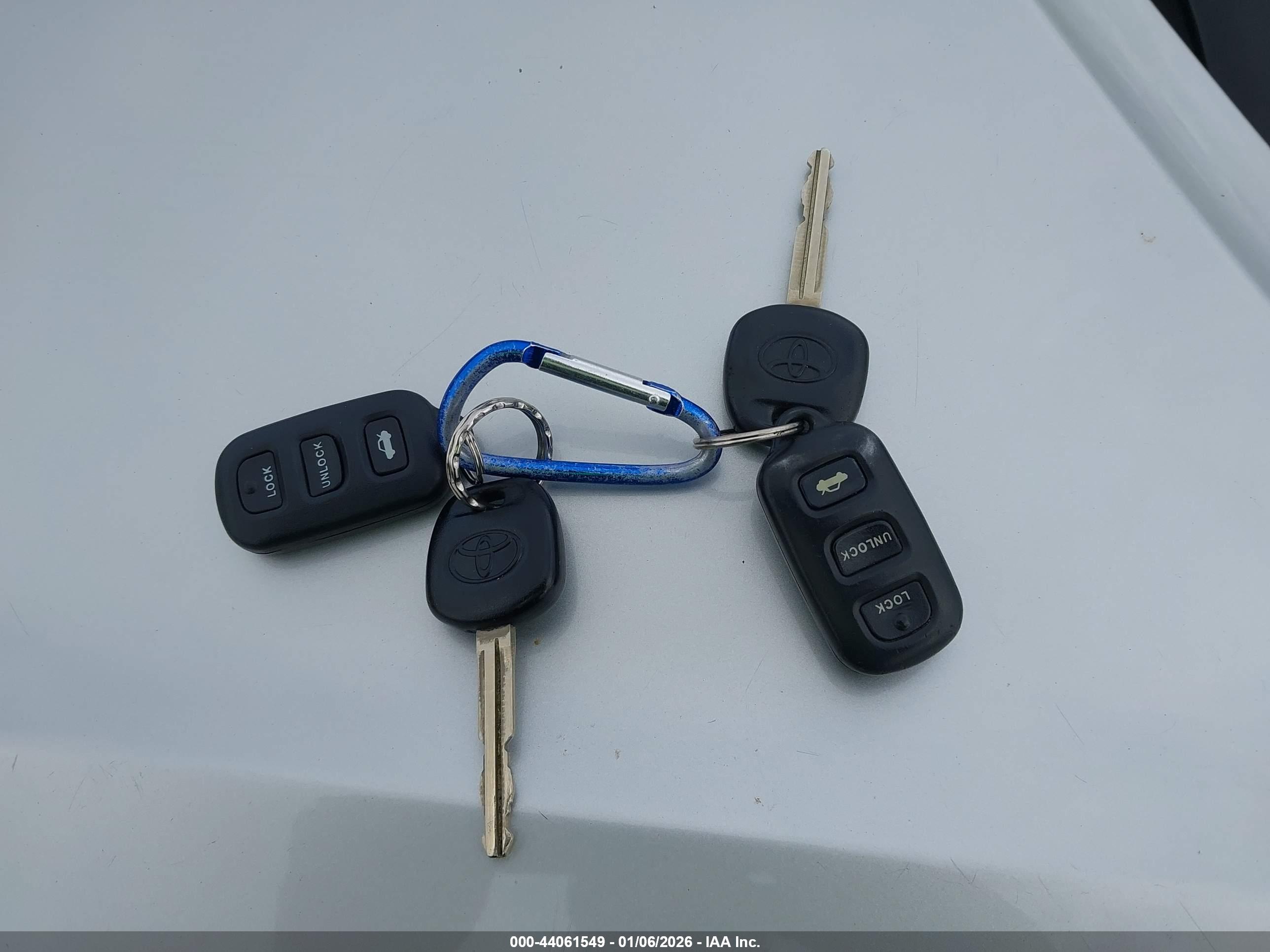 TOYOTA CAMRY image 11