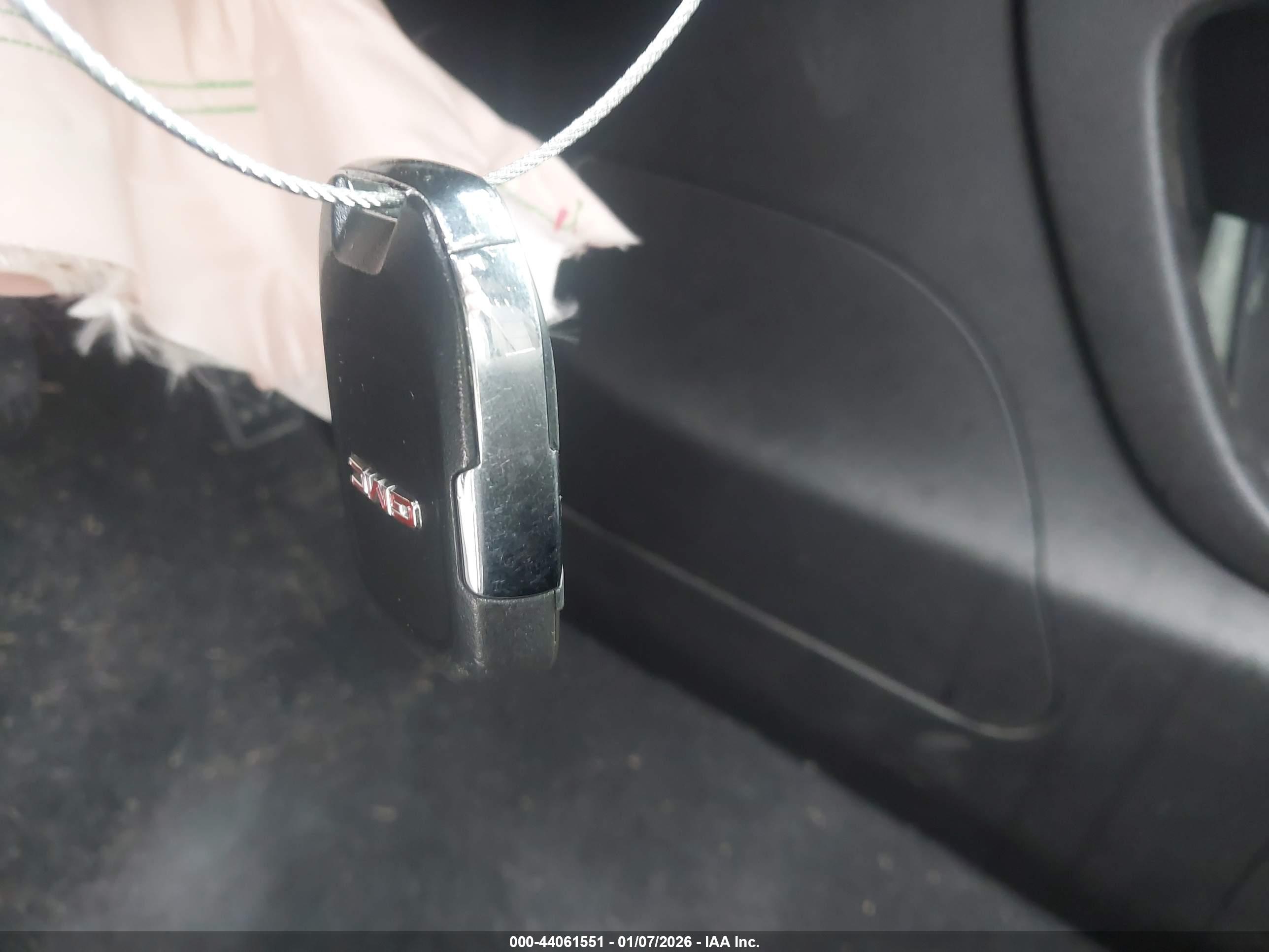 GMC ACADIA image 11