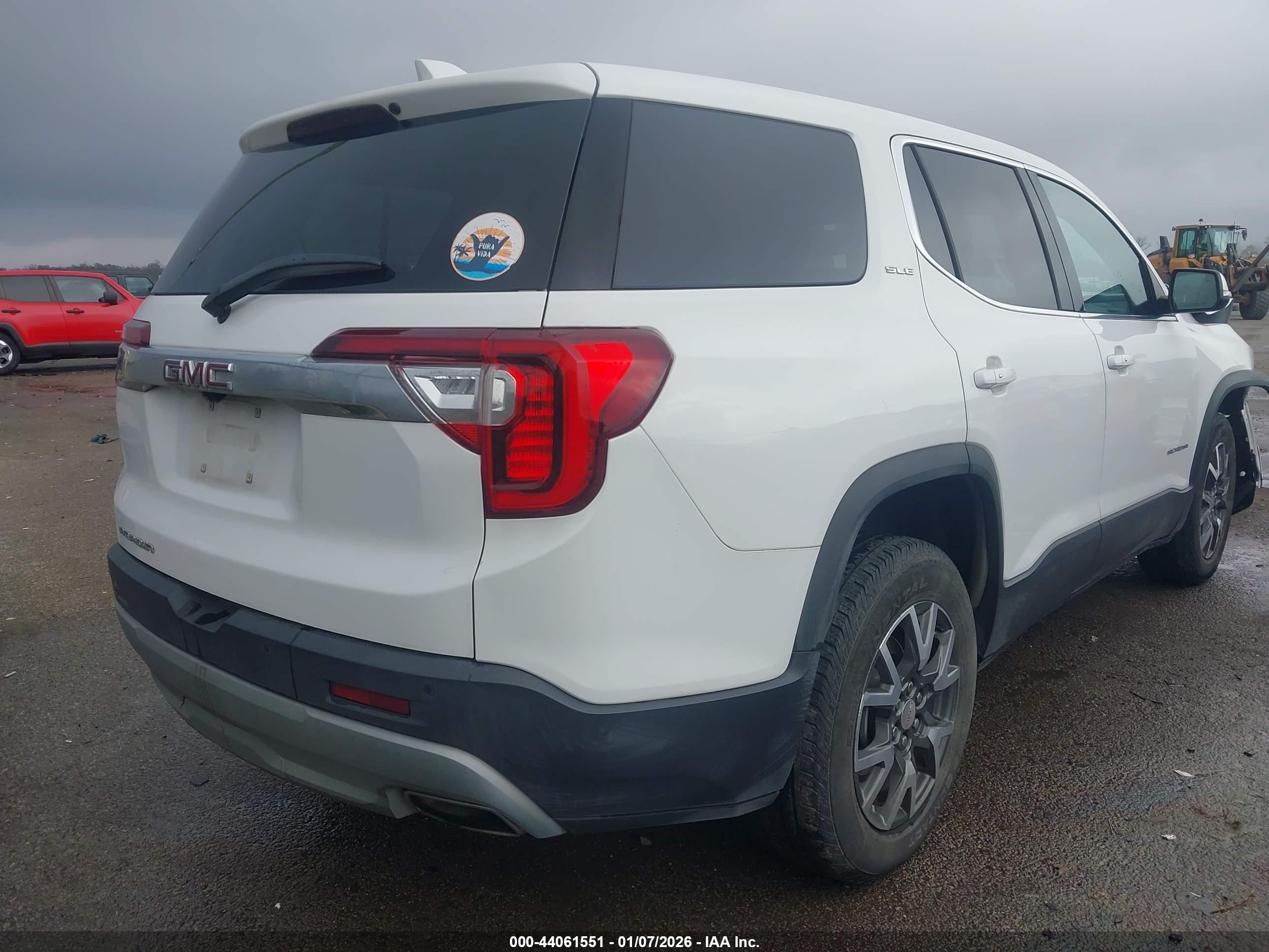 GMC ACADIA image 4