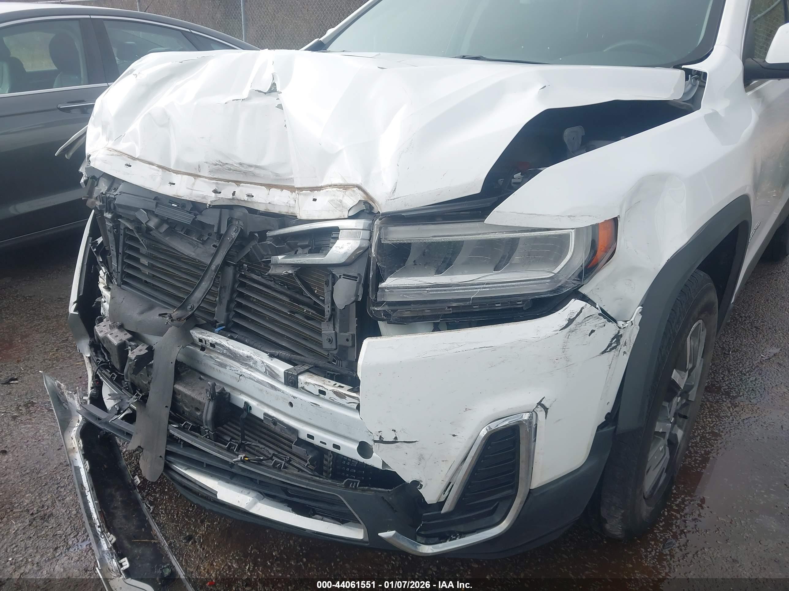 GMC ACADIA image 6