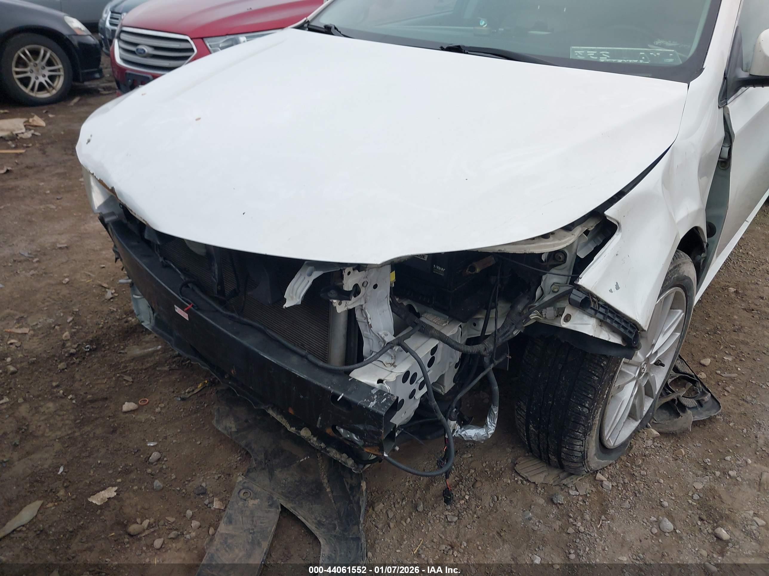 TOYOTA AVALON image 6