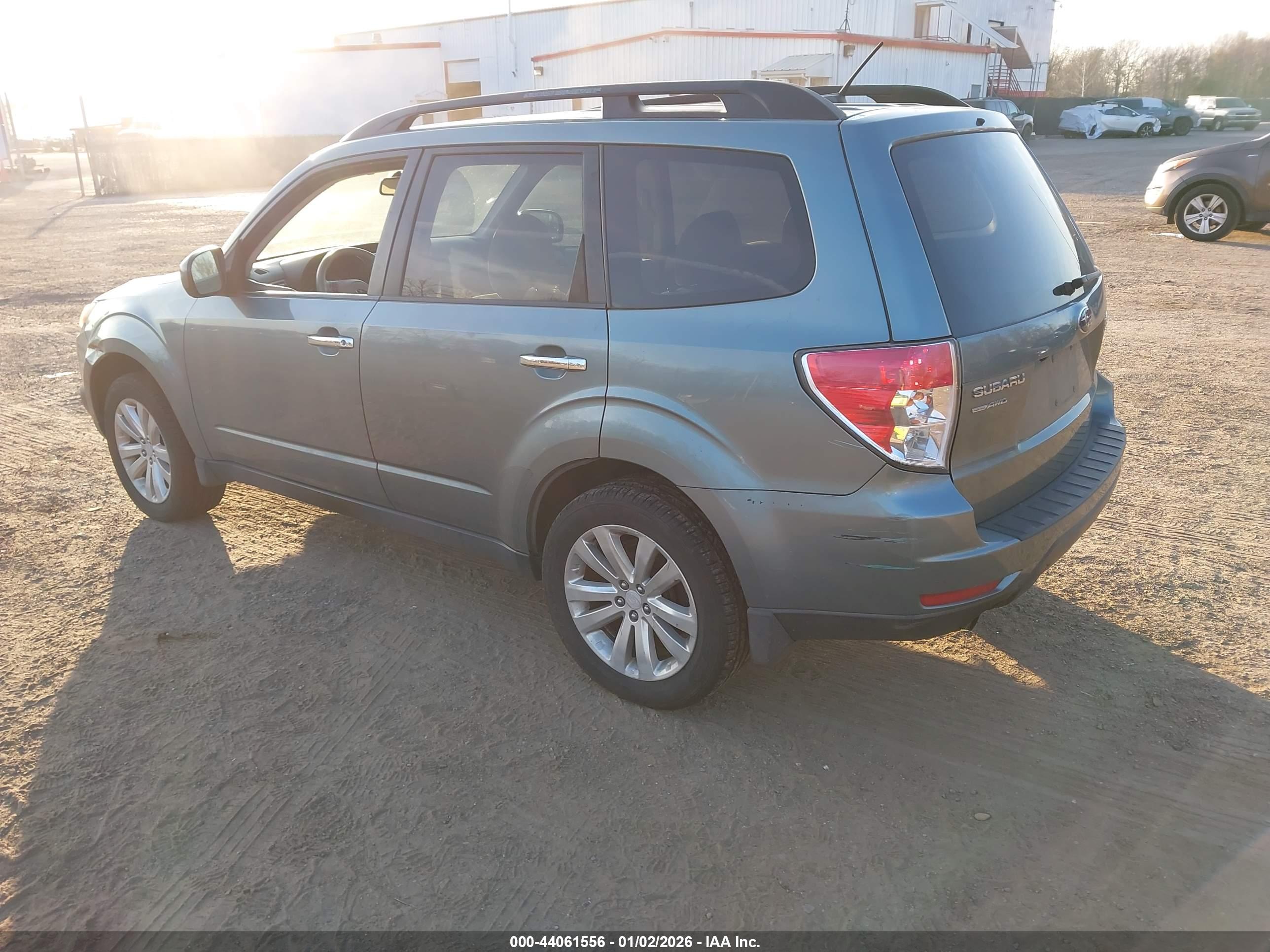 SUBARU FORESTER image 3