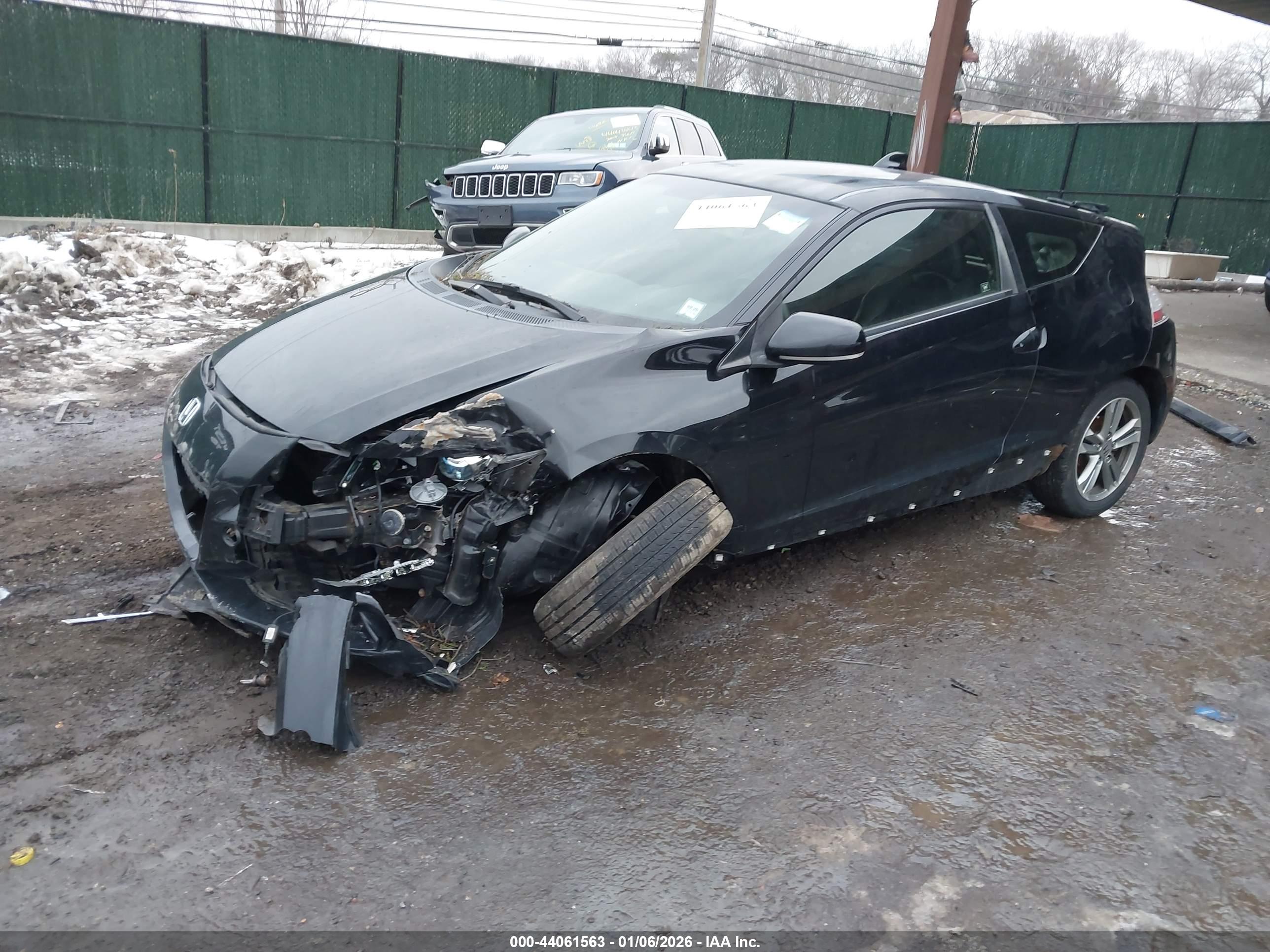 HONDA CR-Z image 2