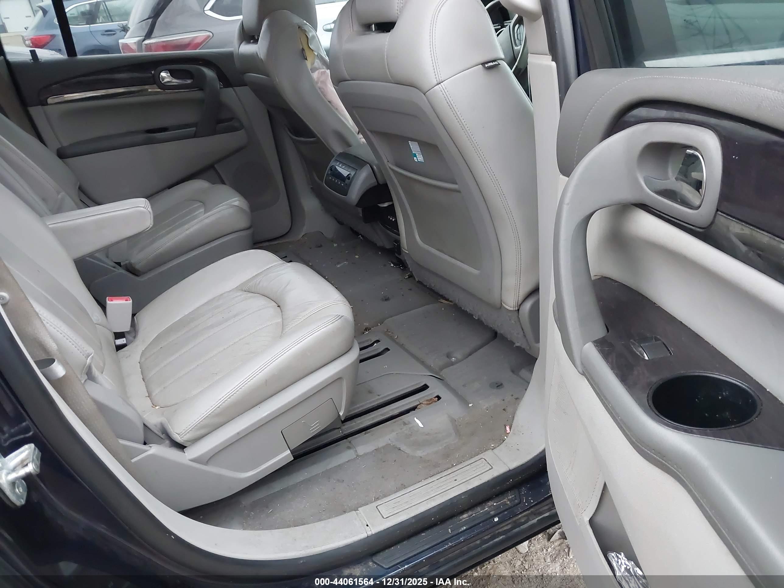BUICK ENCLAVE image 8