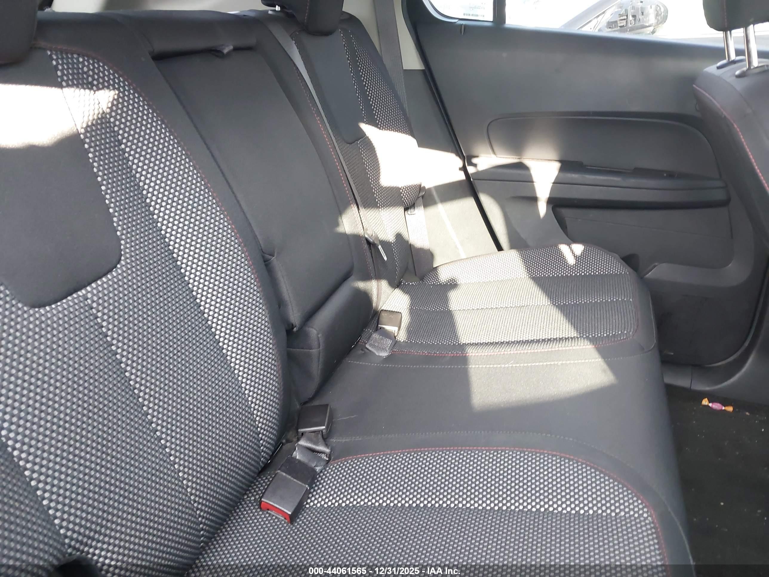 CHEVROLET EQUINOX image 8