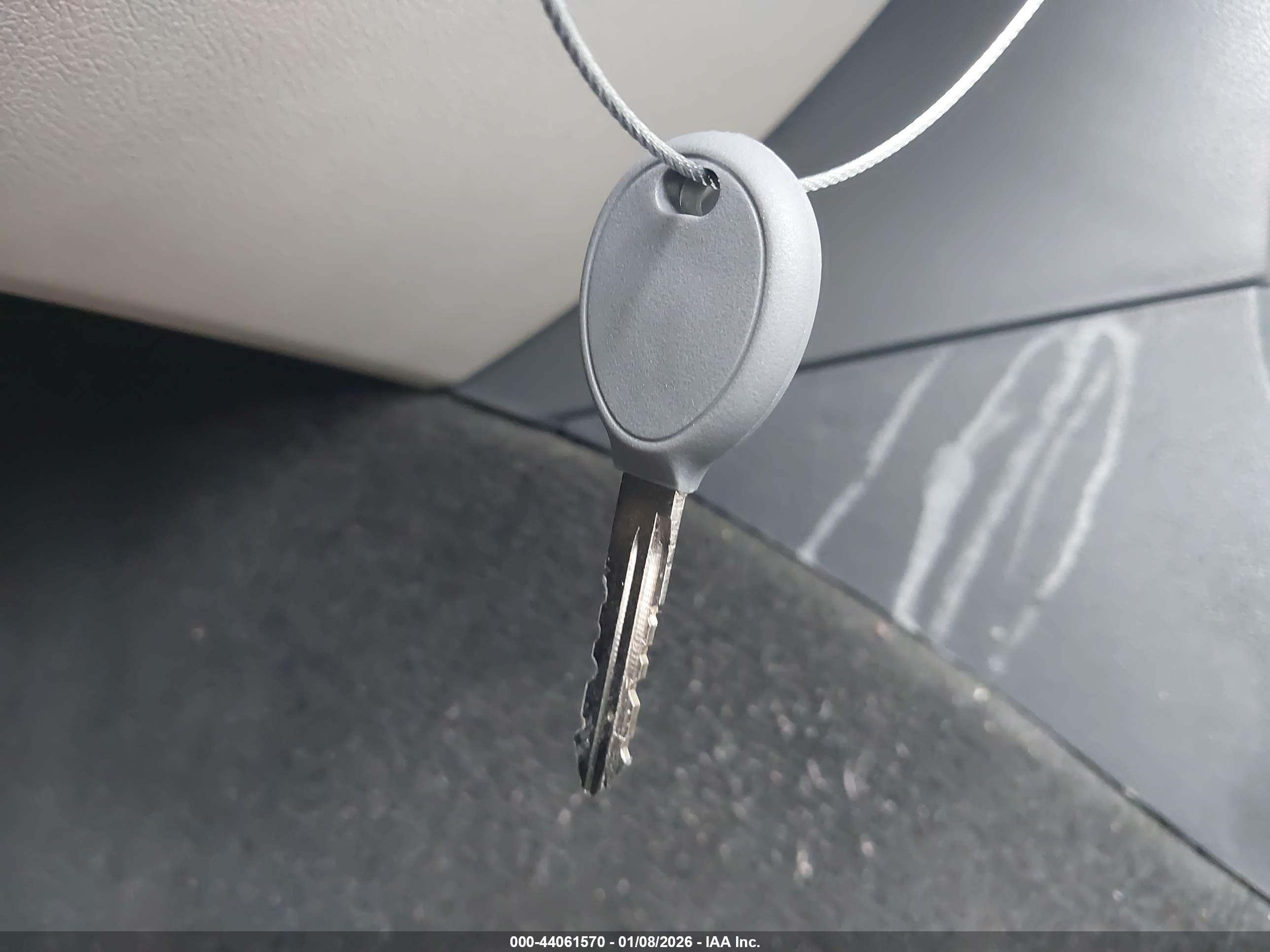 CHRYSLER 300 image 11