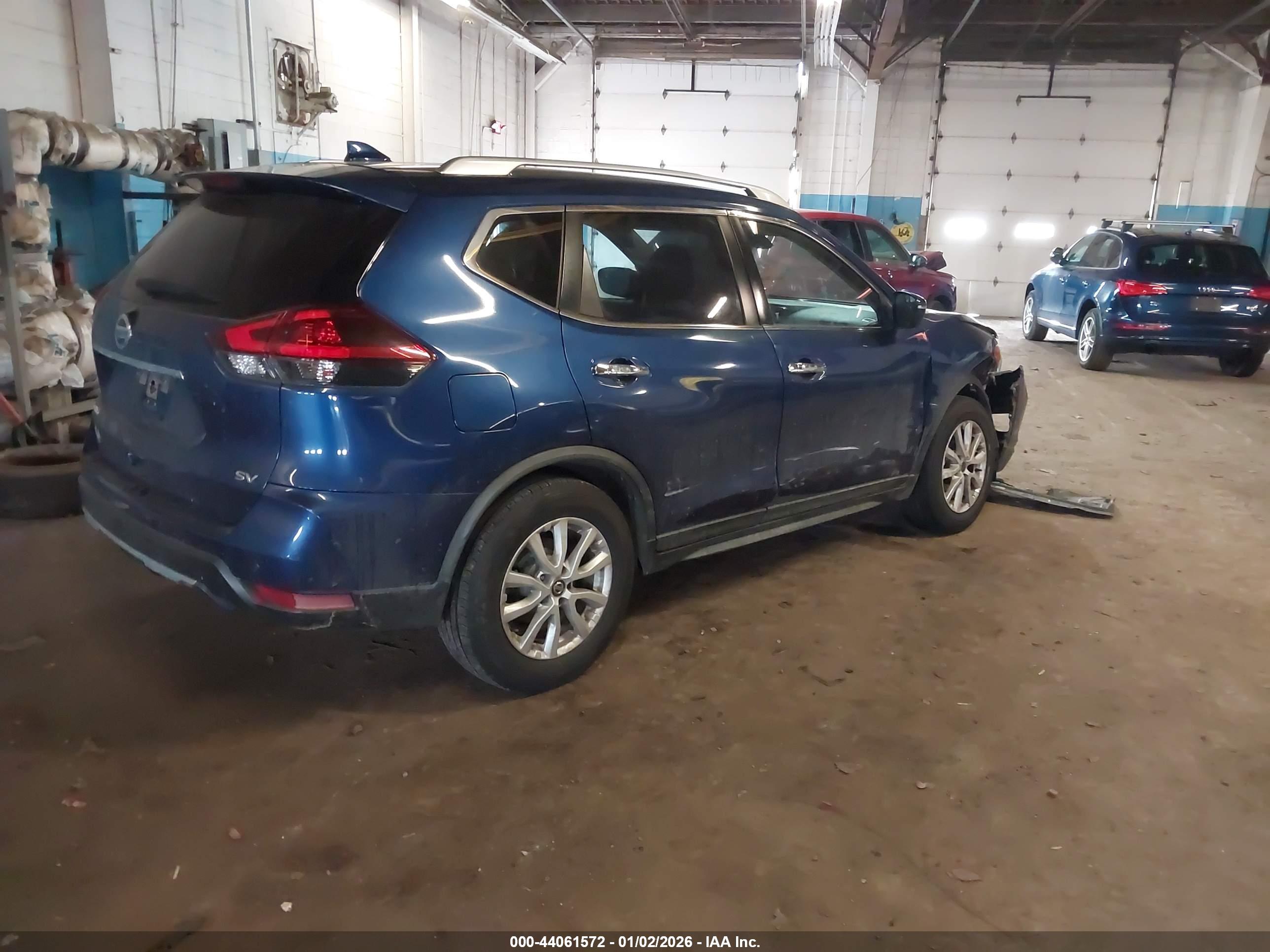 NISSAN ROGUE image 4