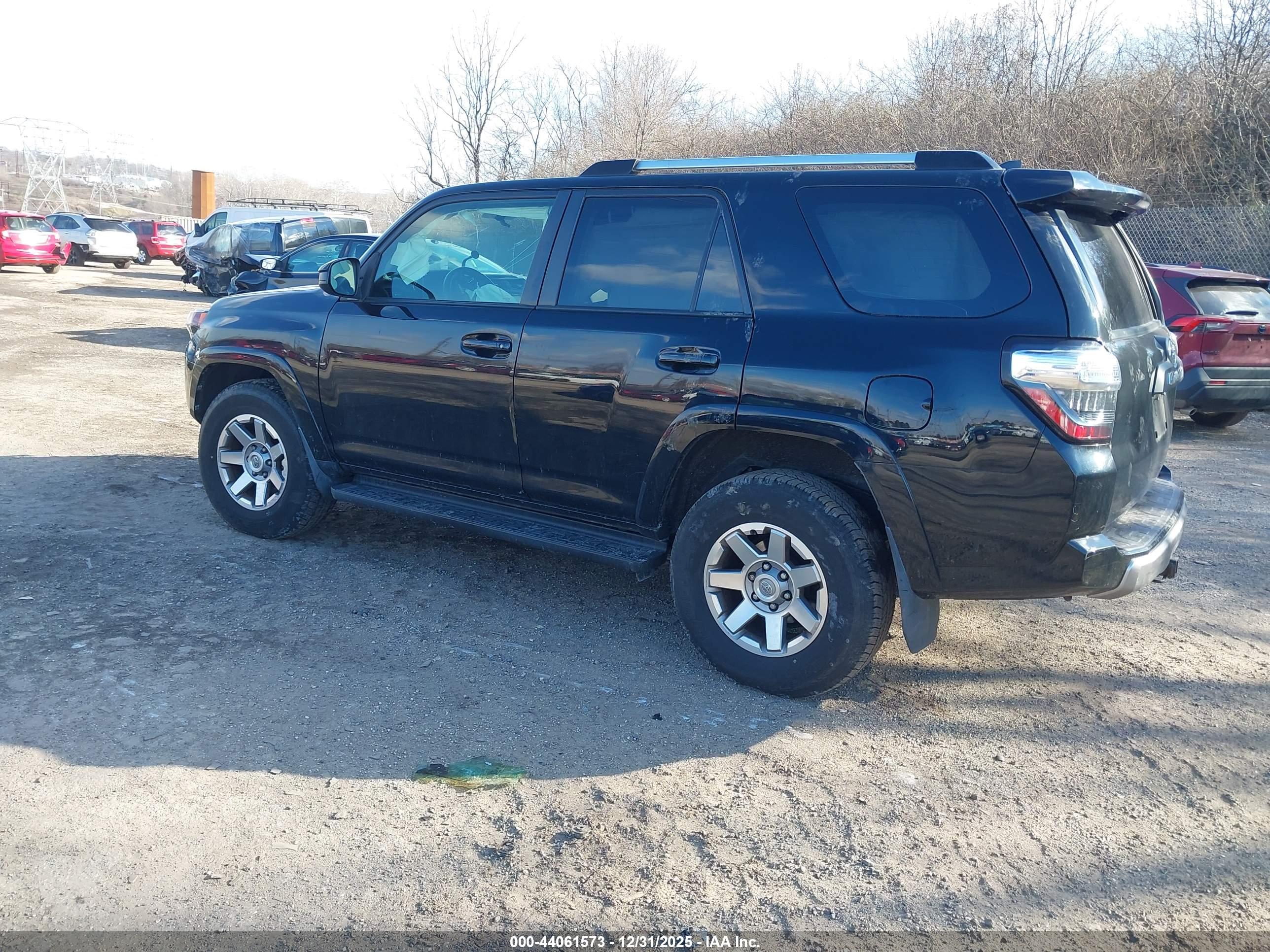 TOYOTA 4RUNNER image 3