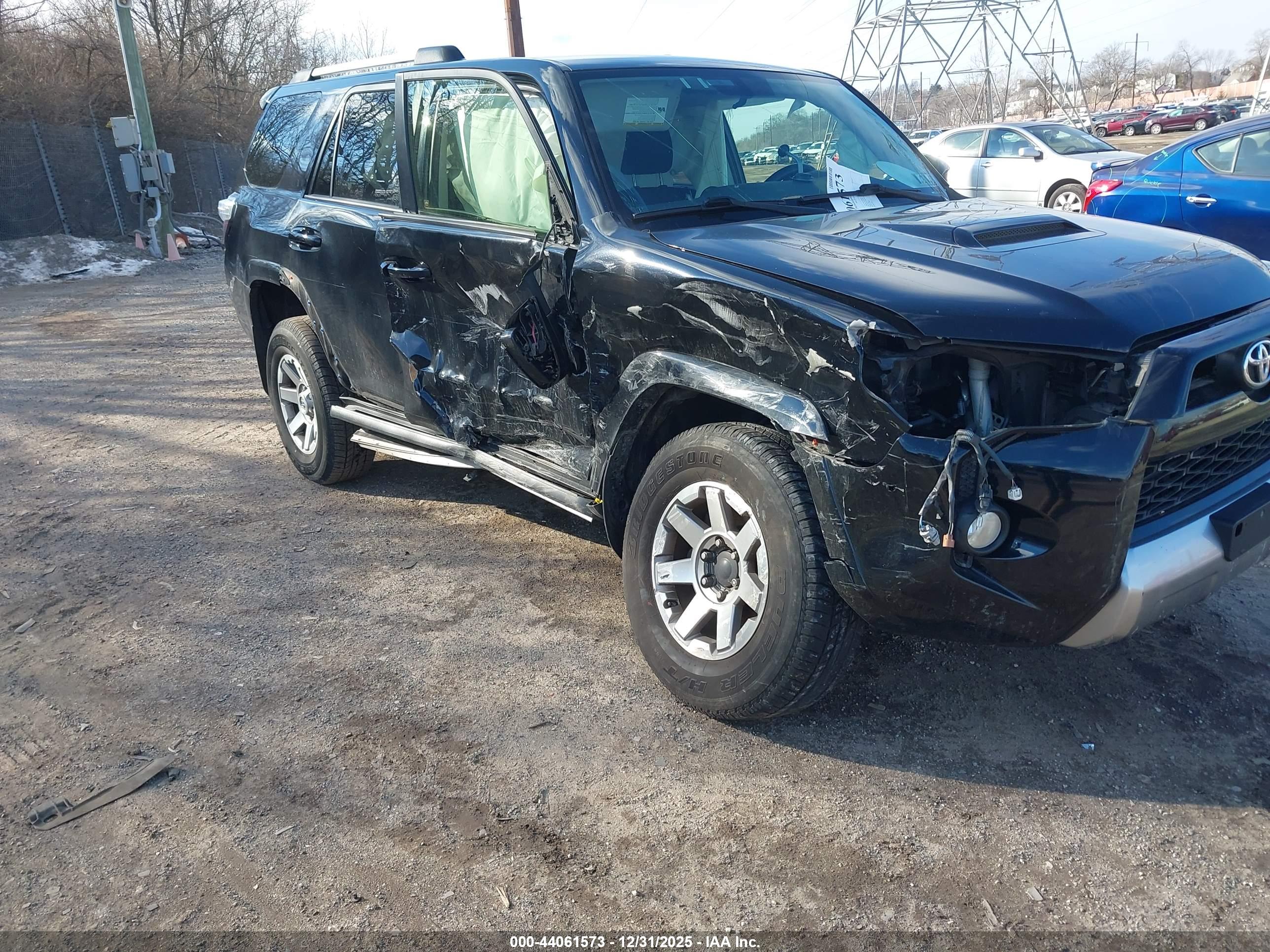 TOYOTA 4RUNNER image 6