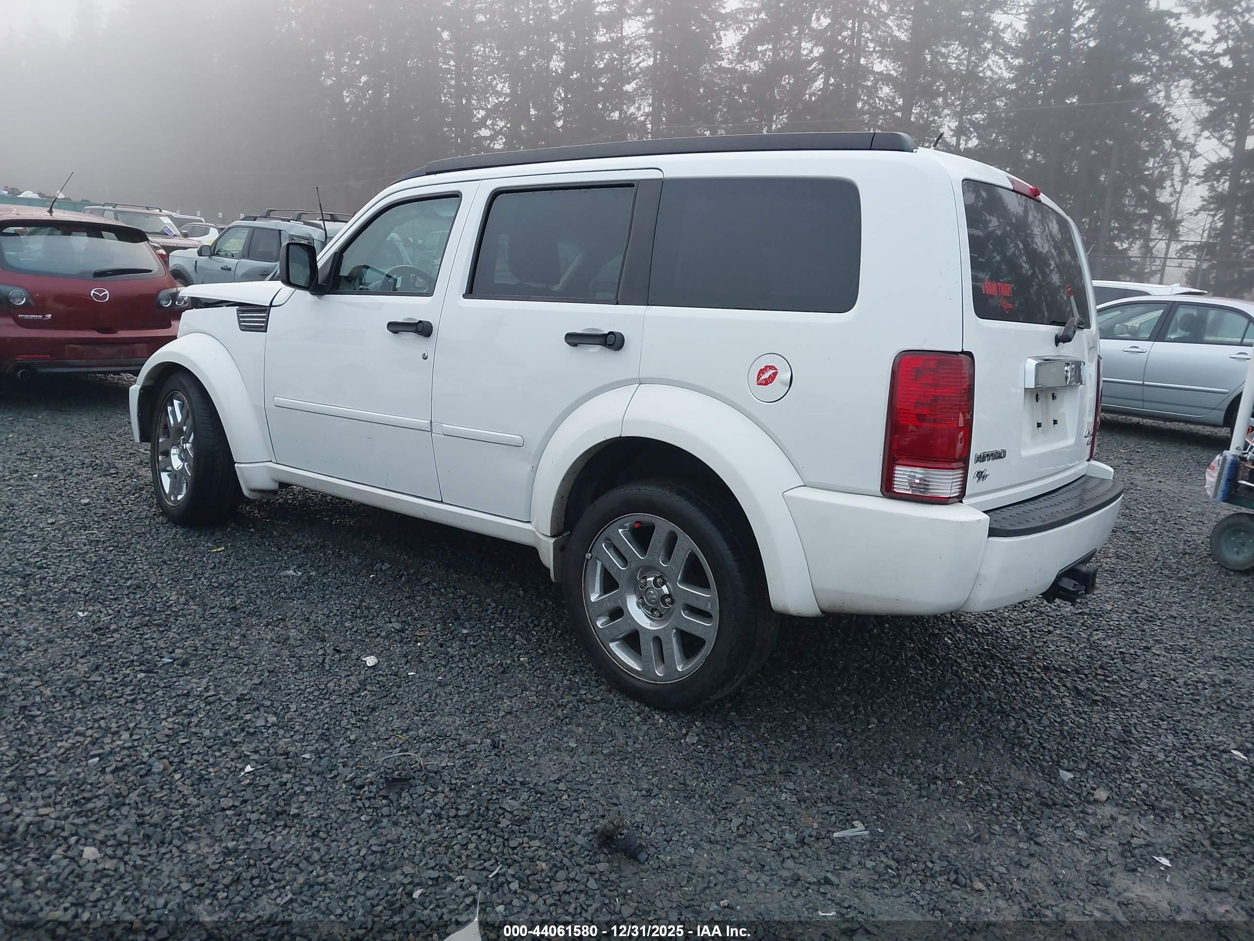 DODGE NITRO image 3