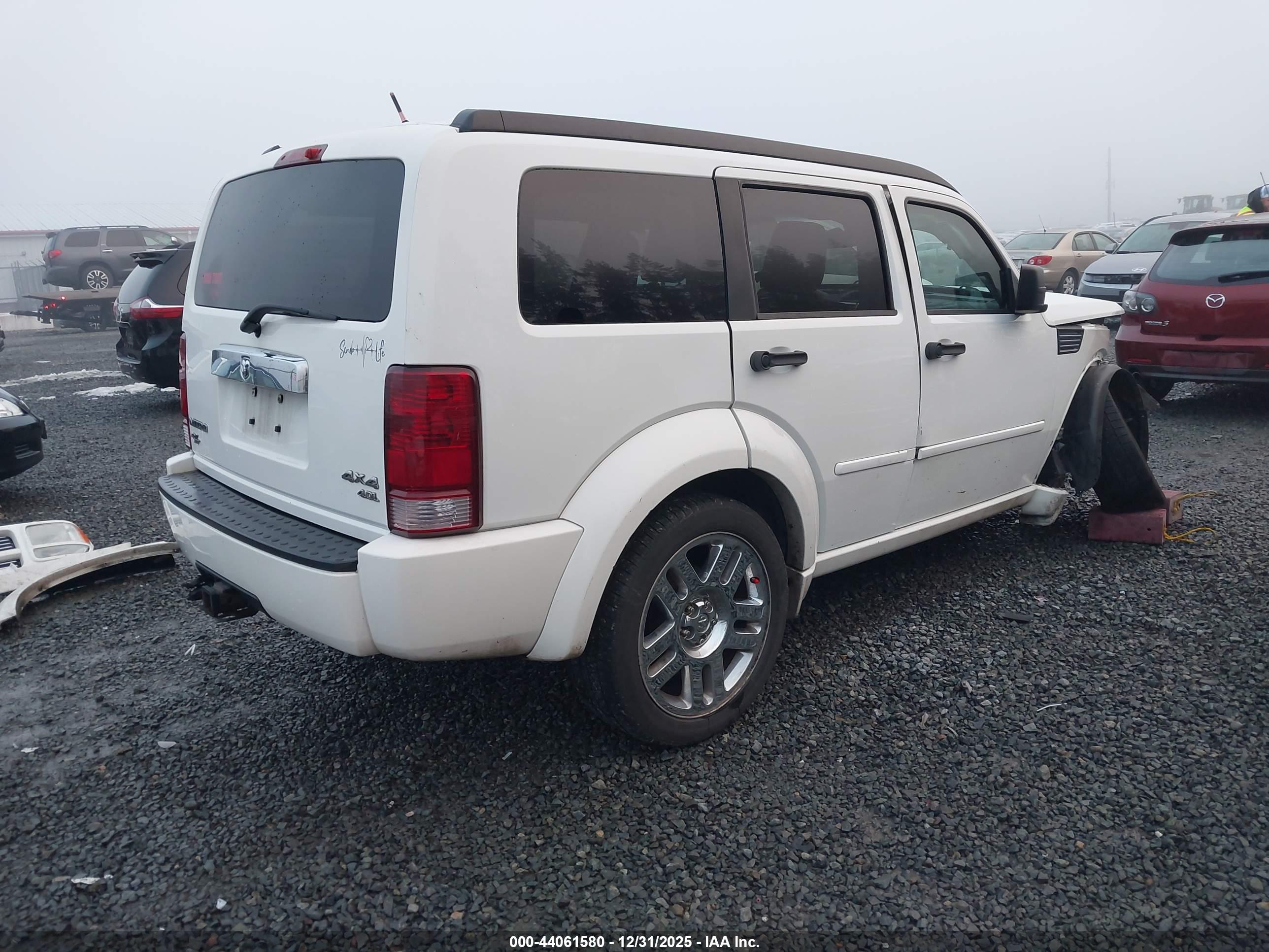 DODGE NITRO image 4