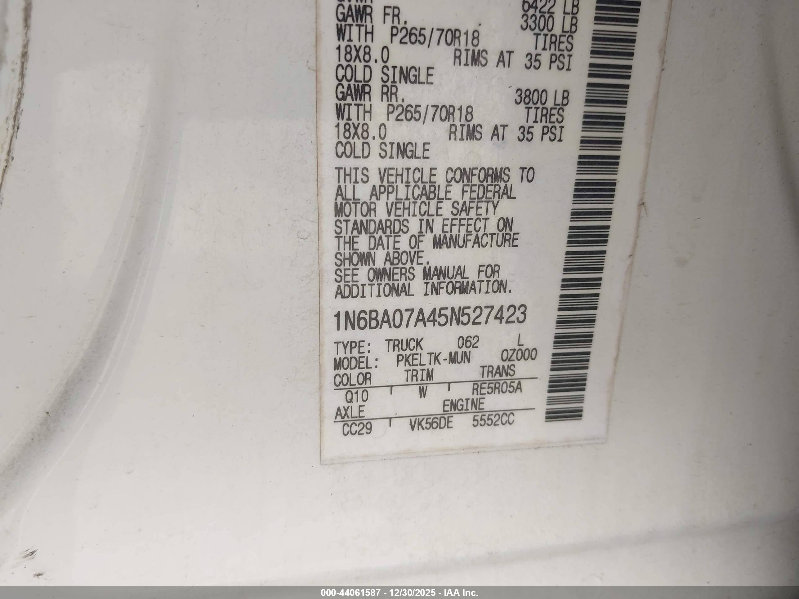 NISSAN TITAN image 9