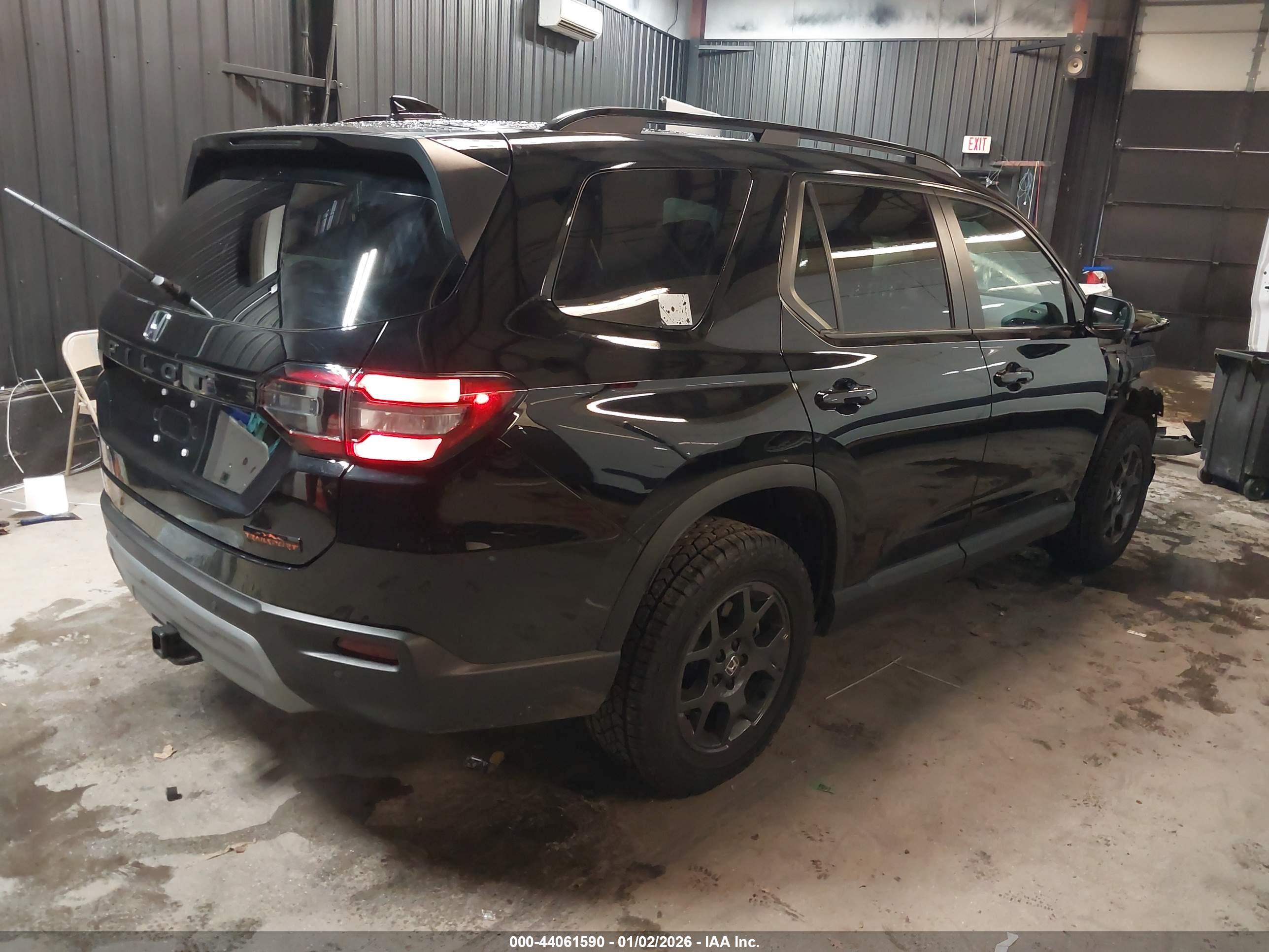 HONDA PILOT image 4