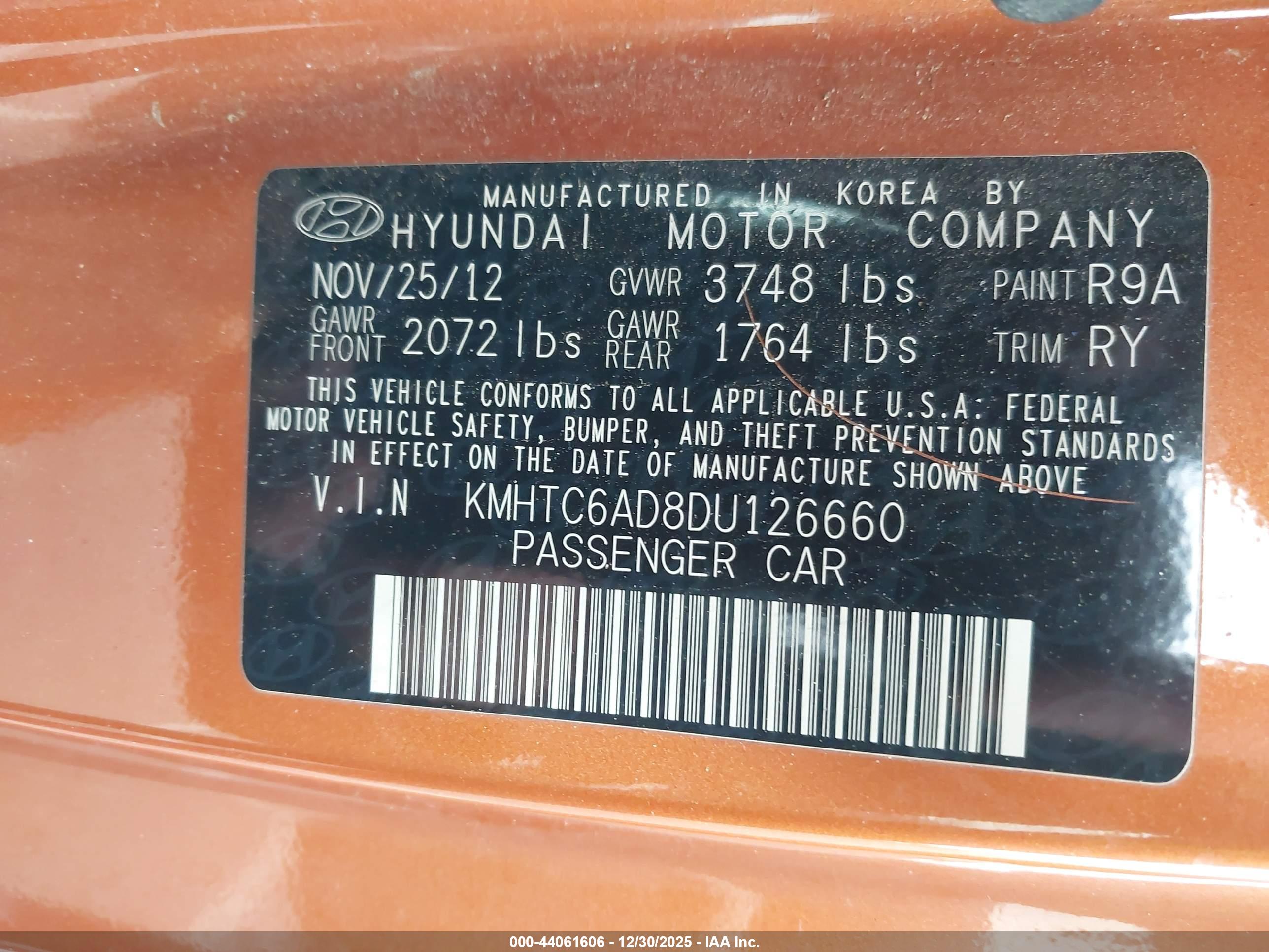 HYUNDAI VELOSTER image 9