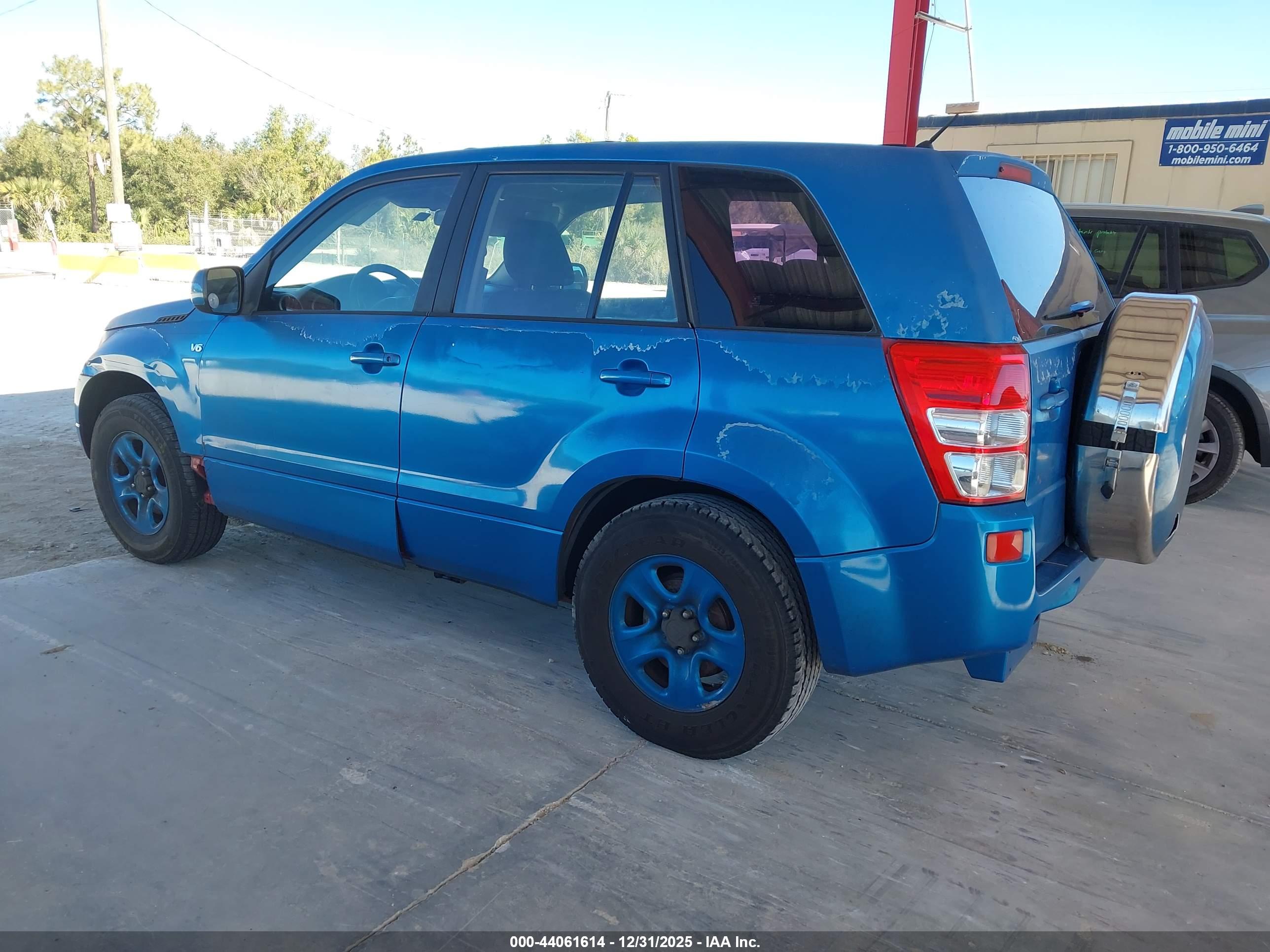 SUZUKI GRAND image 3