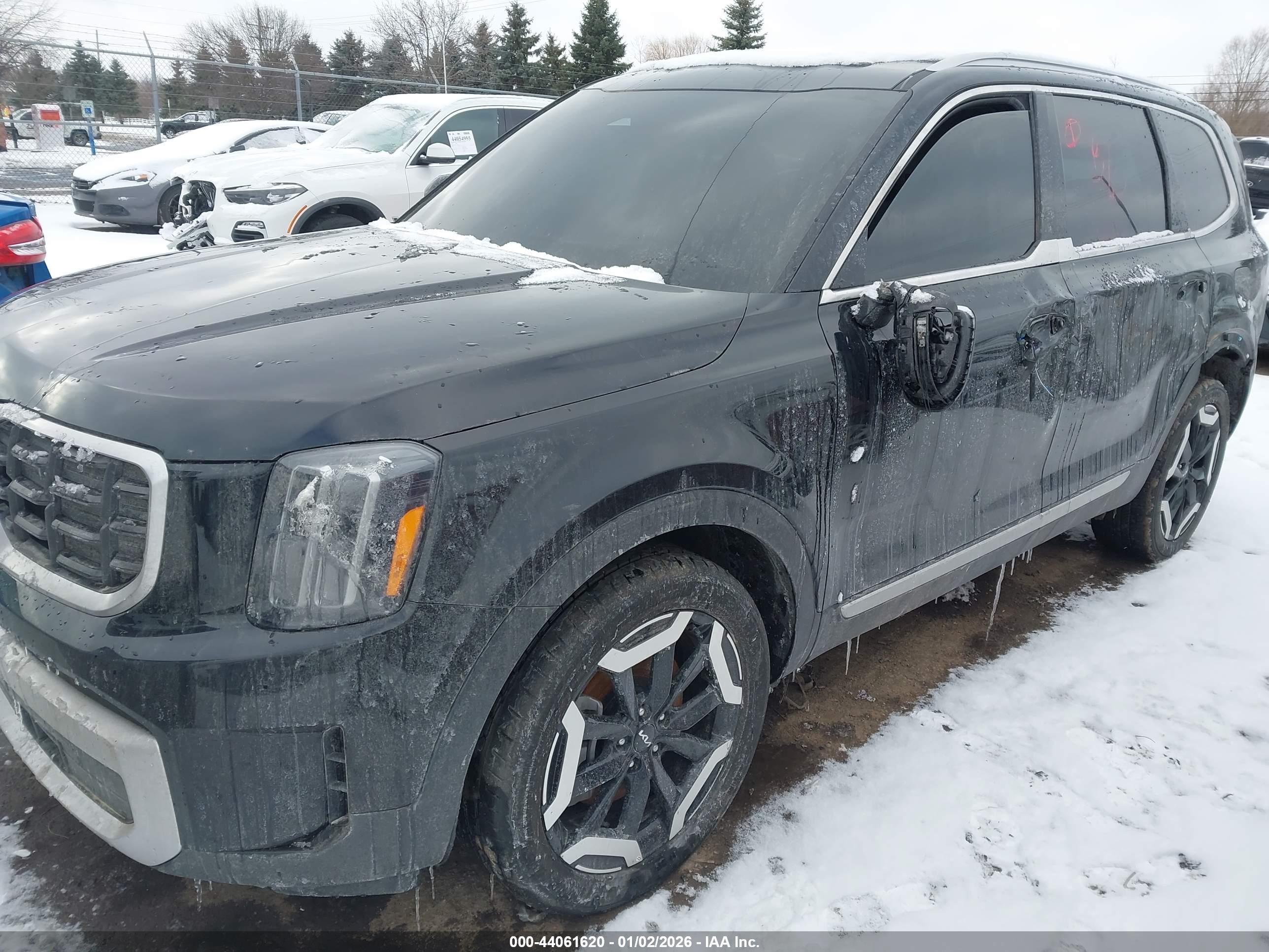 KIA TELLURIDE image 6