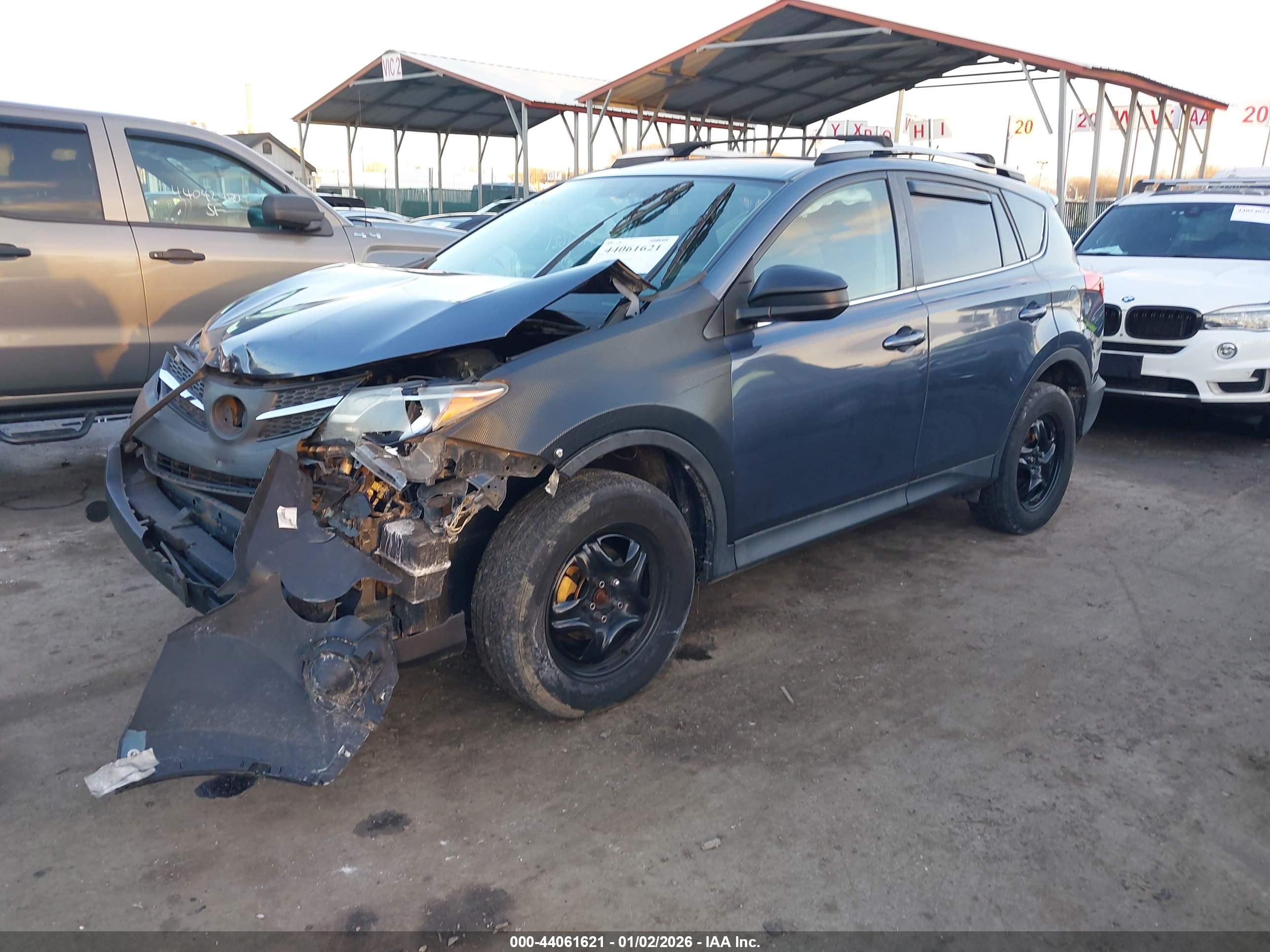 TOYOTA RAV4 image 2