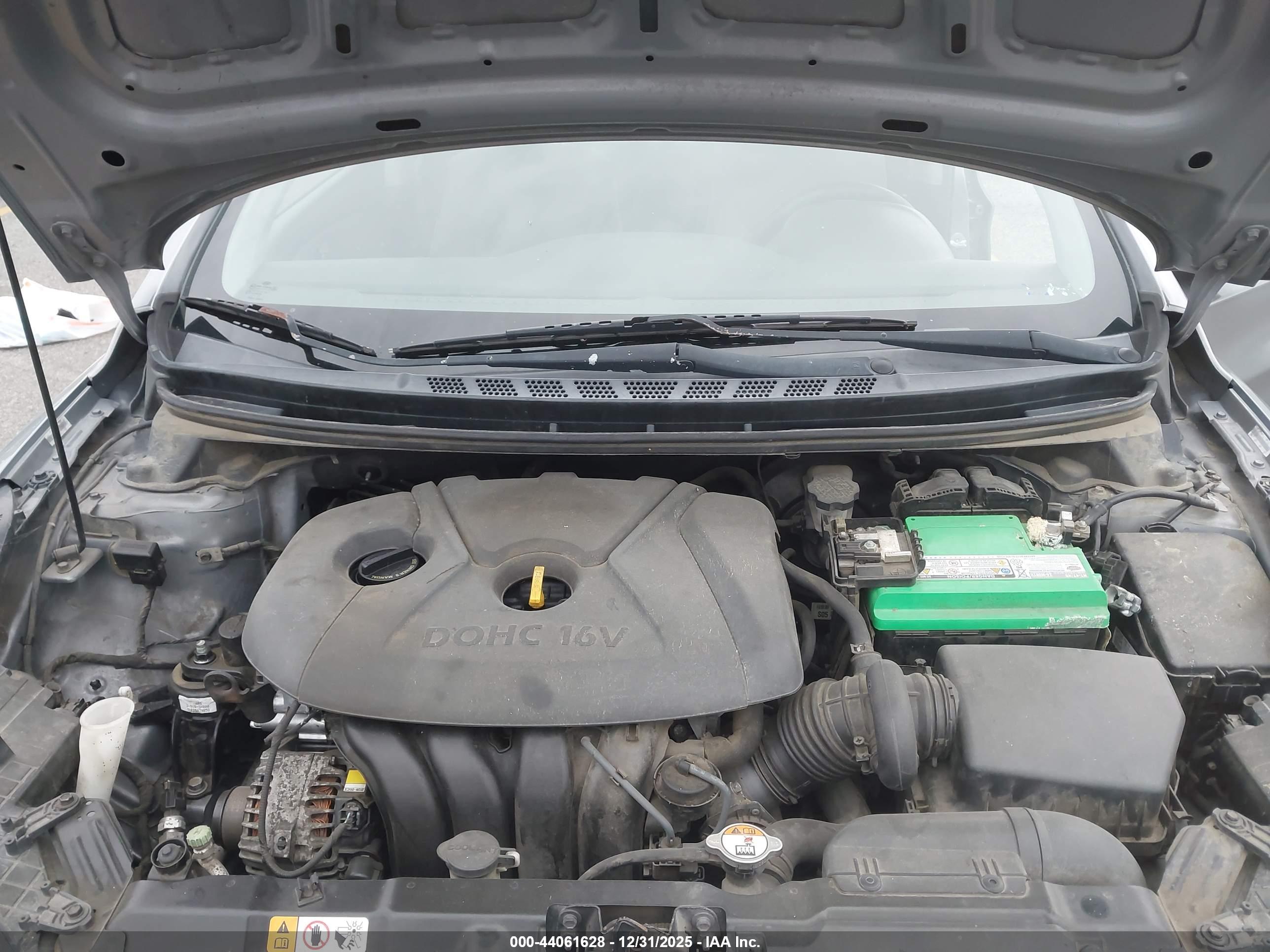 HYUNDAI ELANTRA image 10