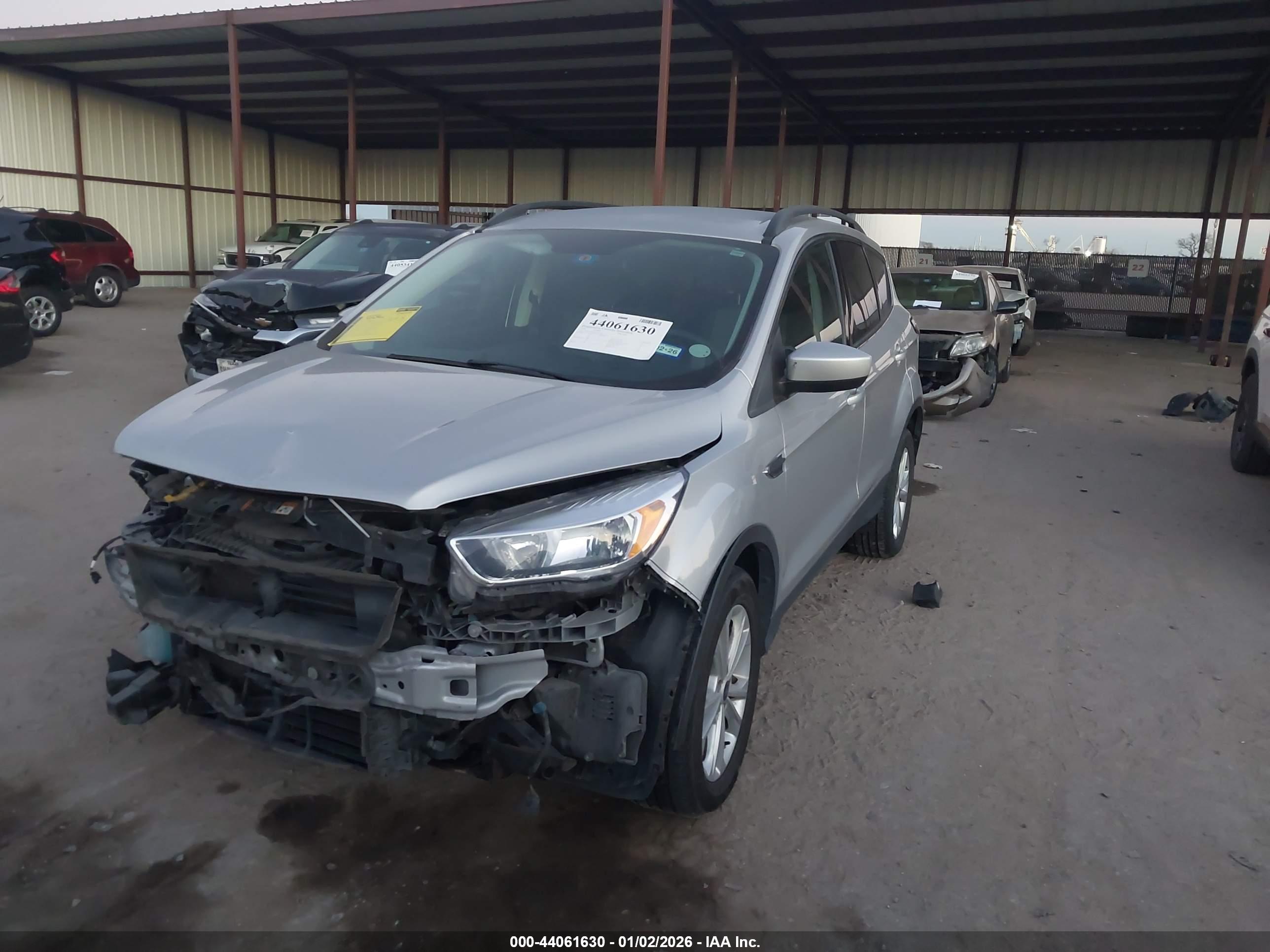 FORD ESCAPE image 2
