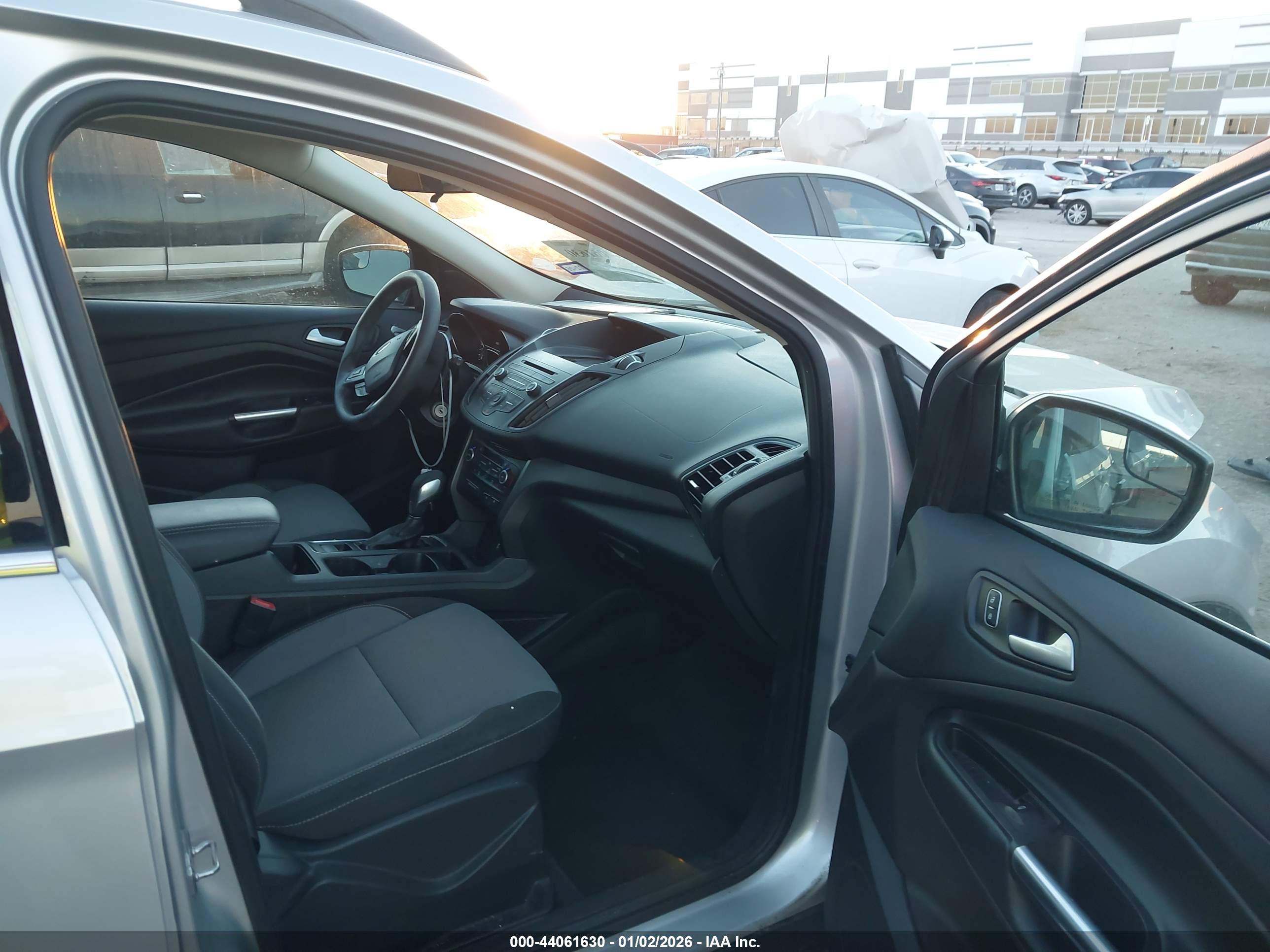 FORD ESCAPE image 5