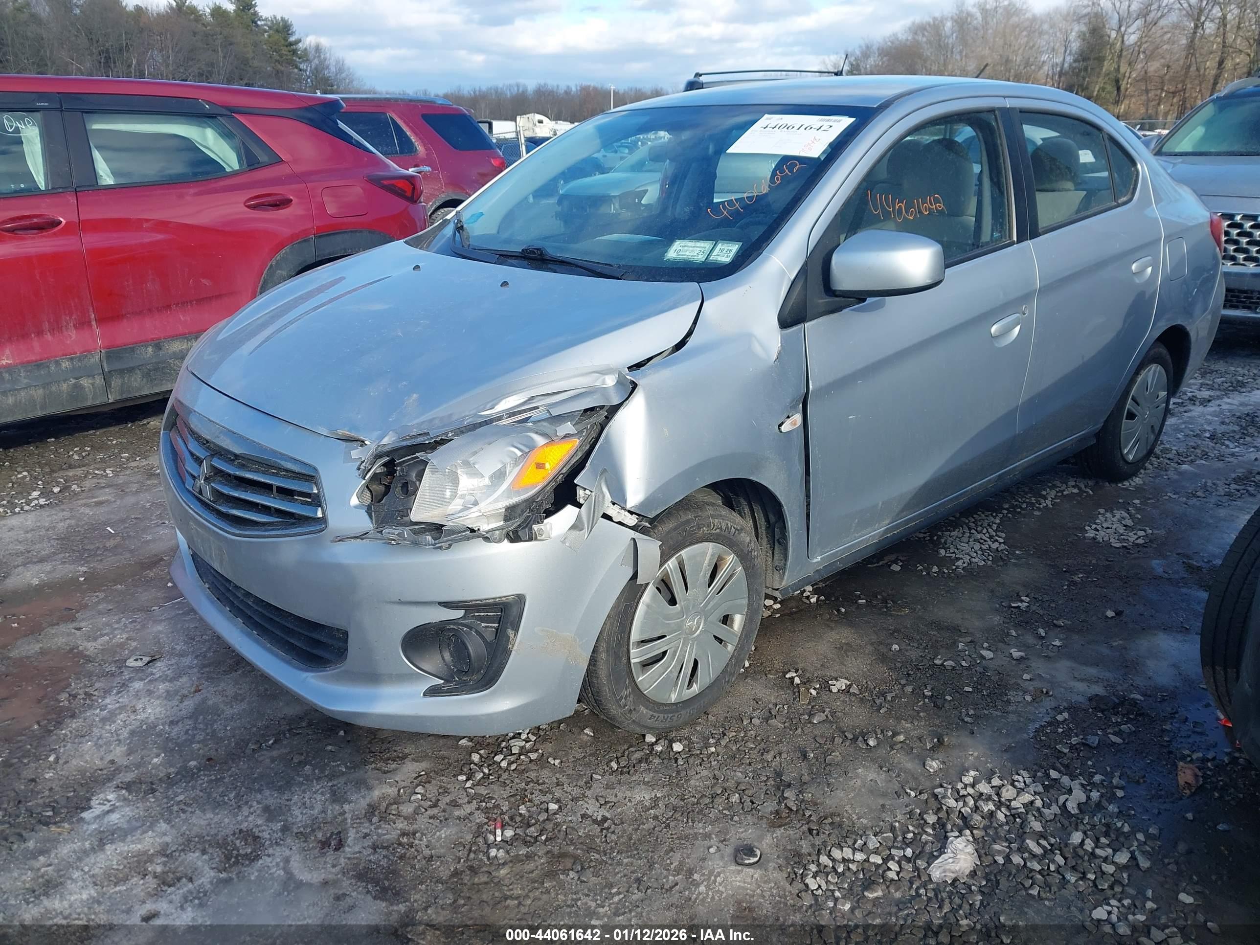 MITSUBISHI MIRAGE image 2