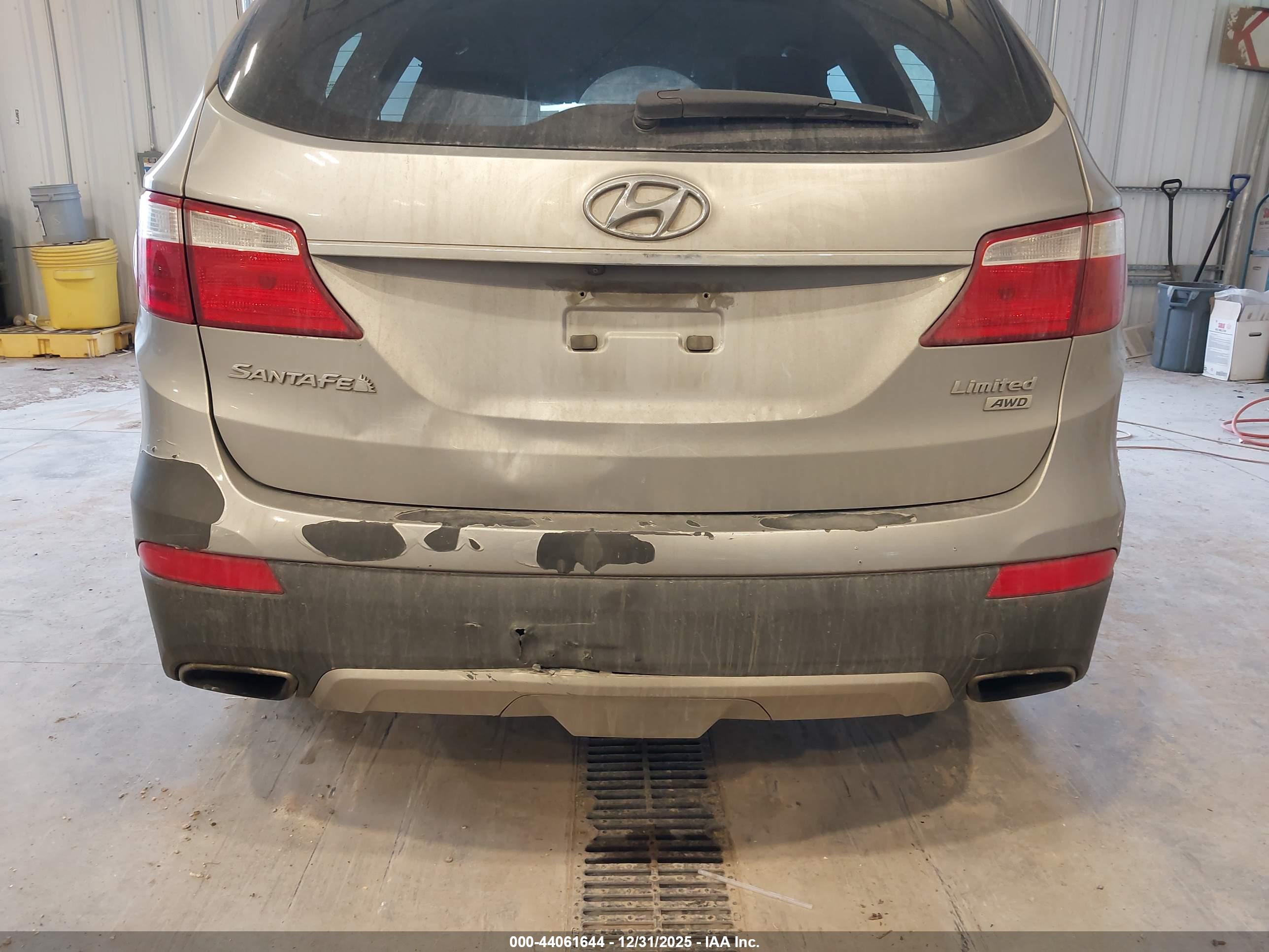 HYUNDAI SANTA image 6