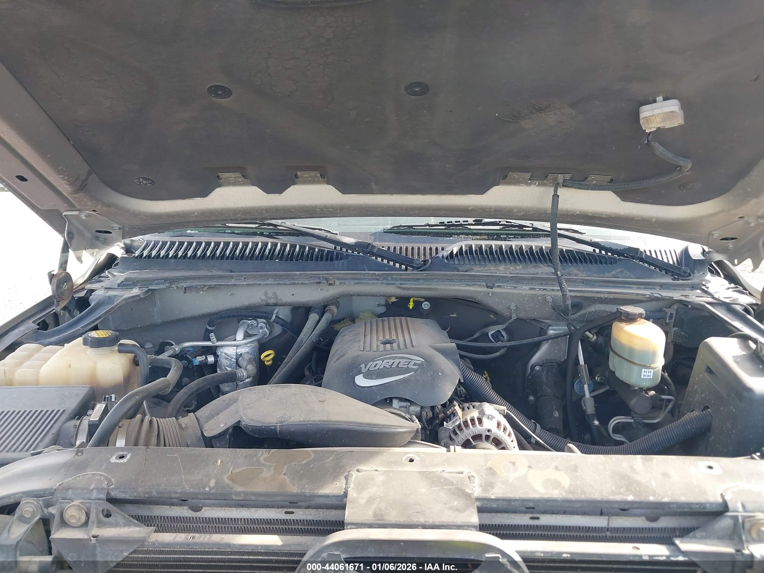 CHEVROLET SILVERADO image 10