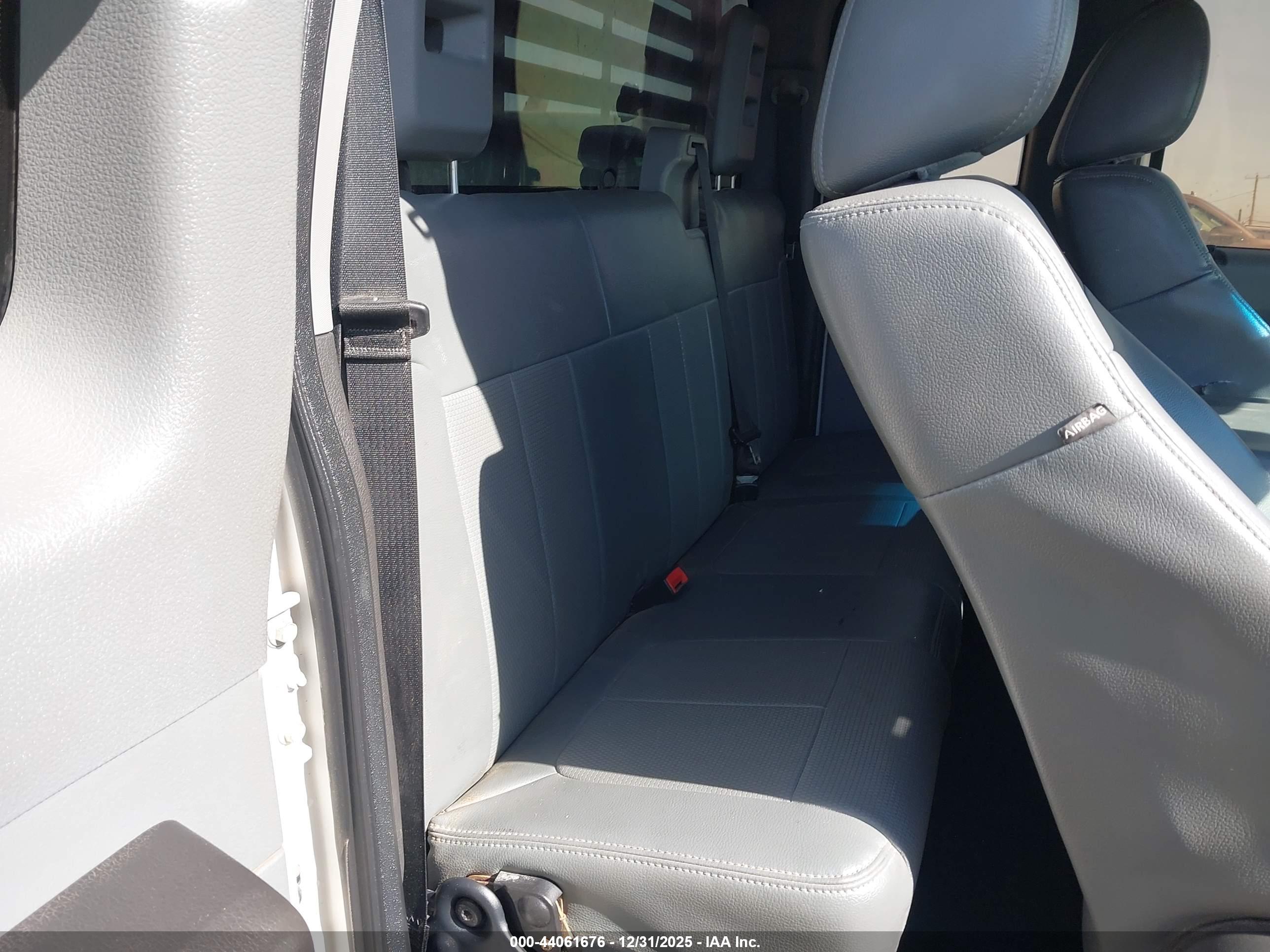 FORD F-250 image 8