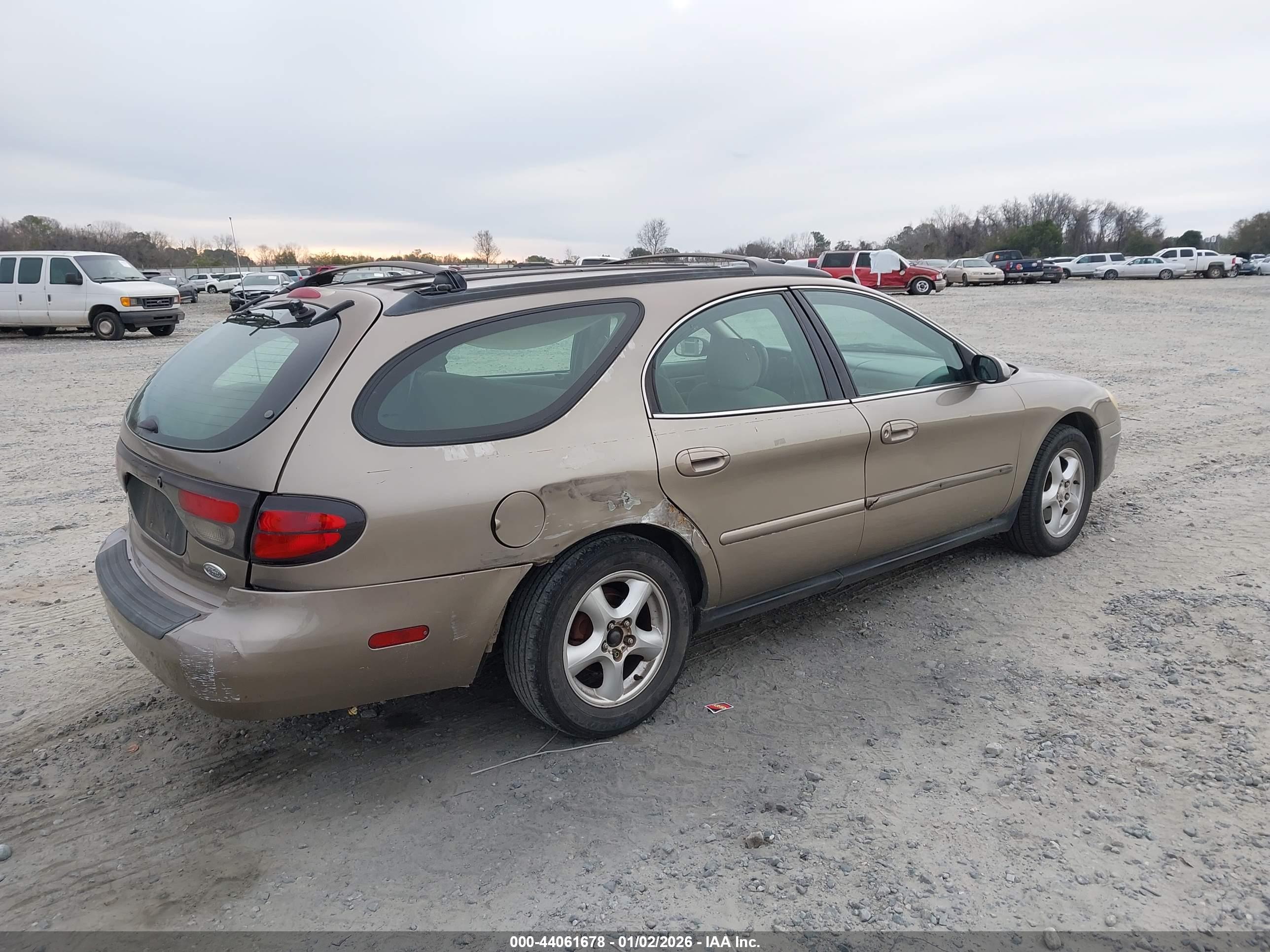 FORD TAURUS image 4