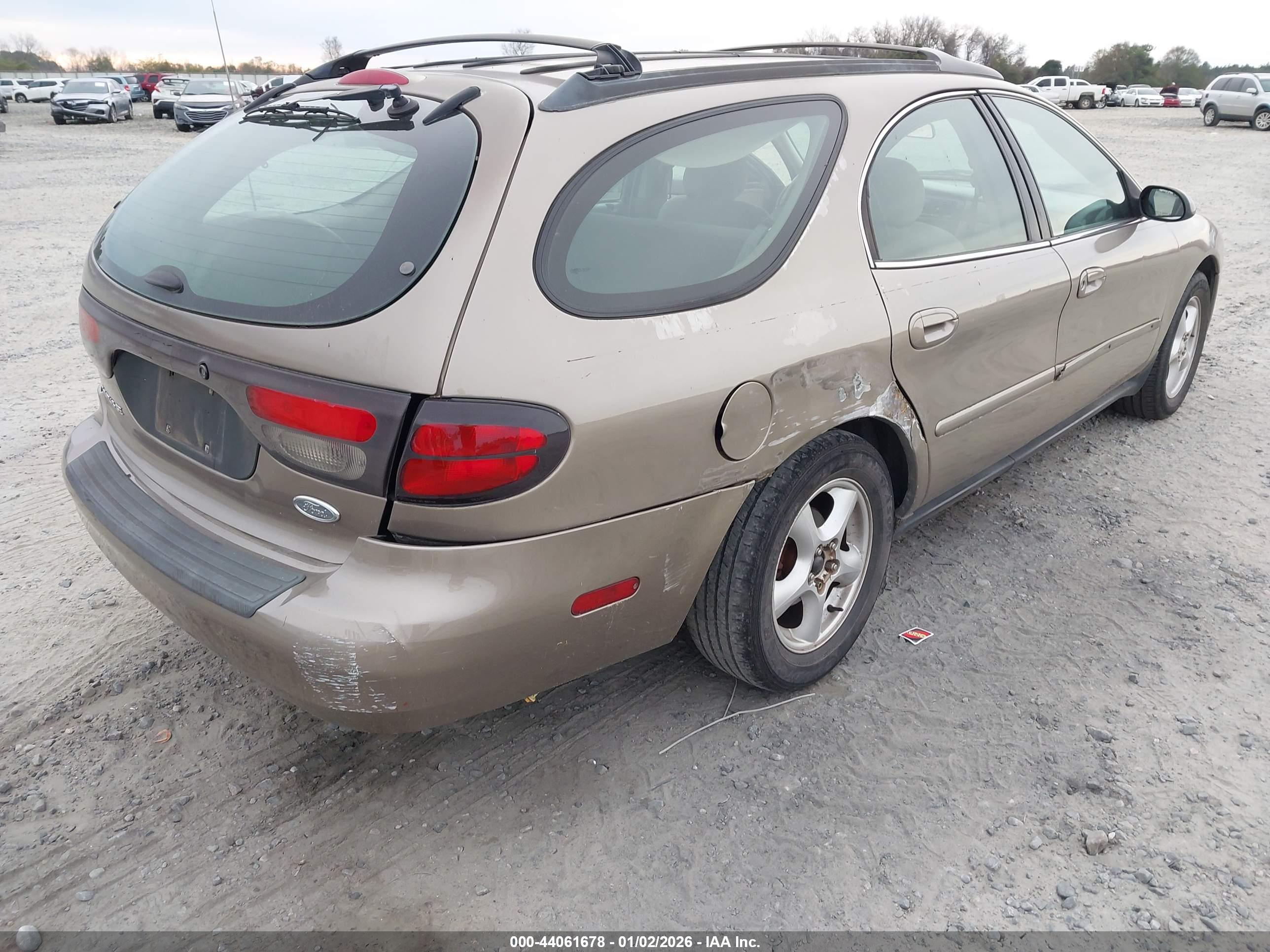 FORD TAURUS image 6