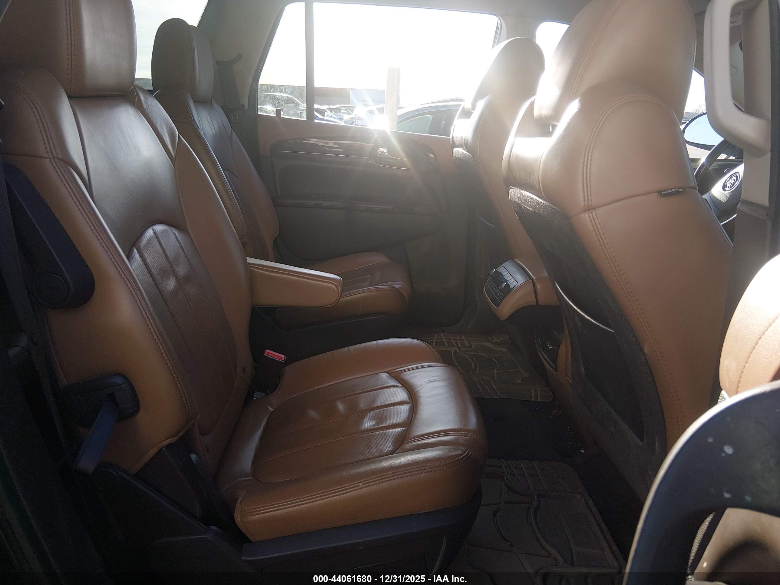 BUICK ENCLAVE image 8