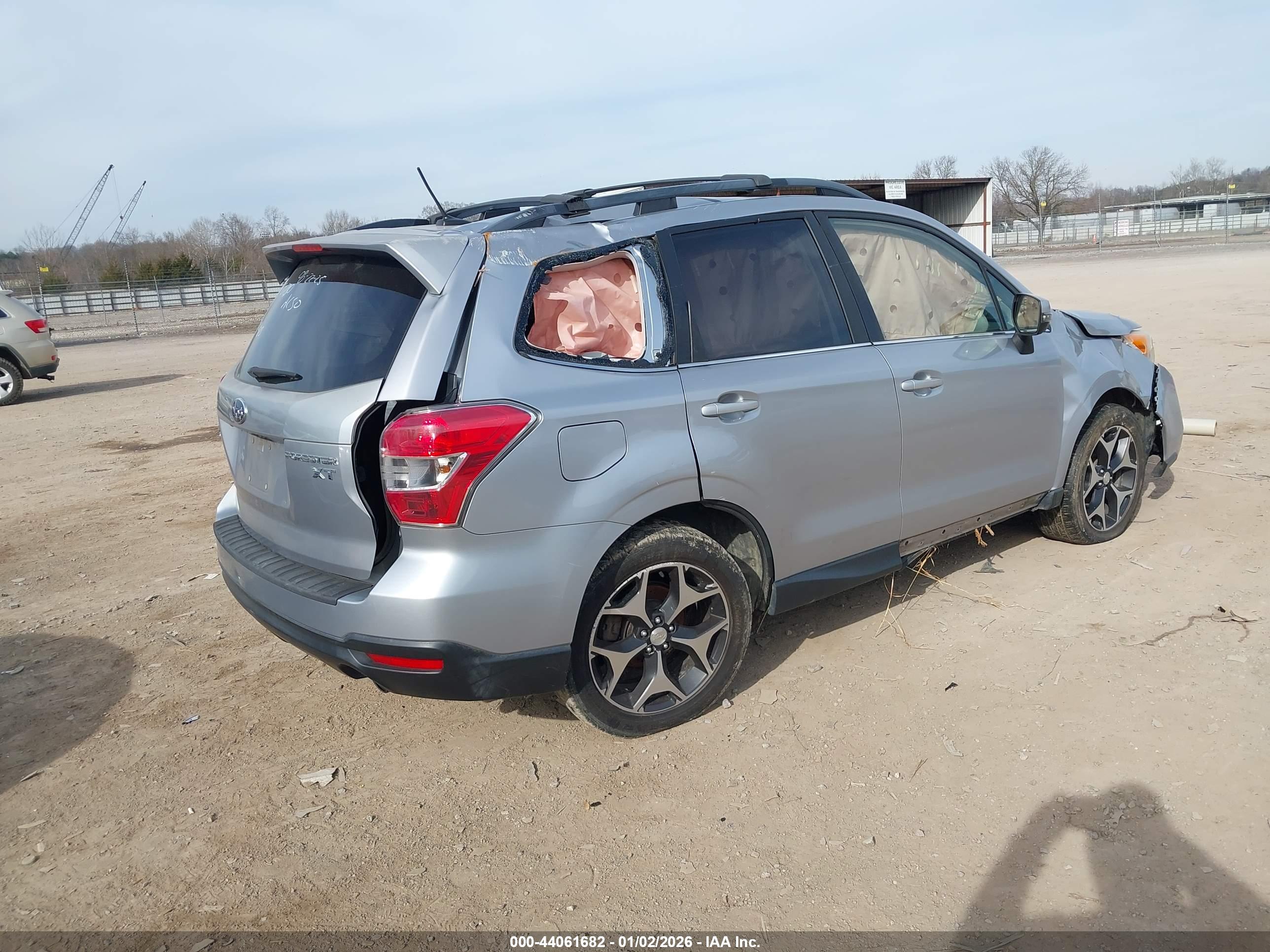 SUBARU FORESTER image 4