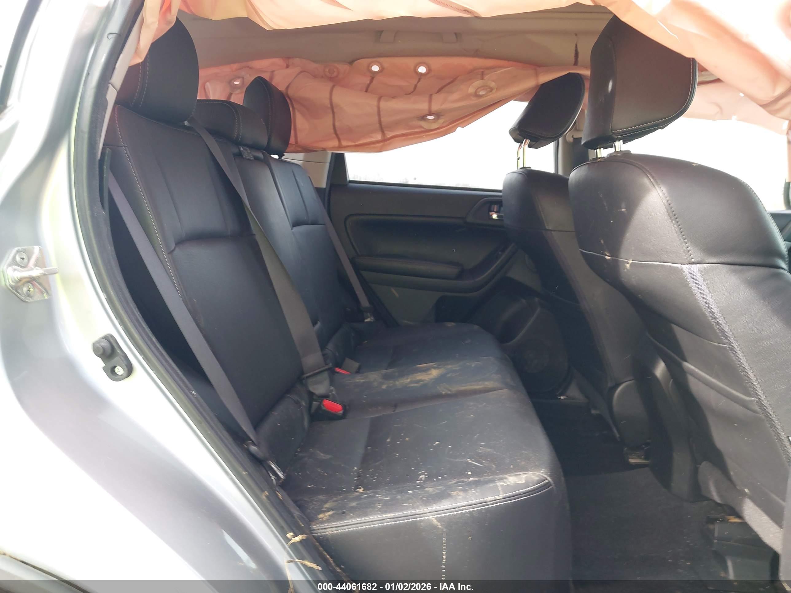 SUBARU FORESTER image 8