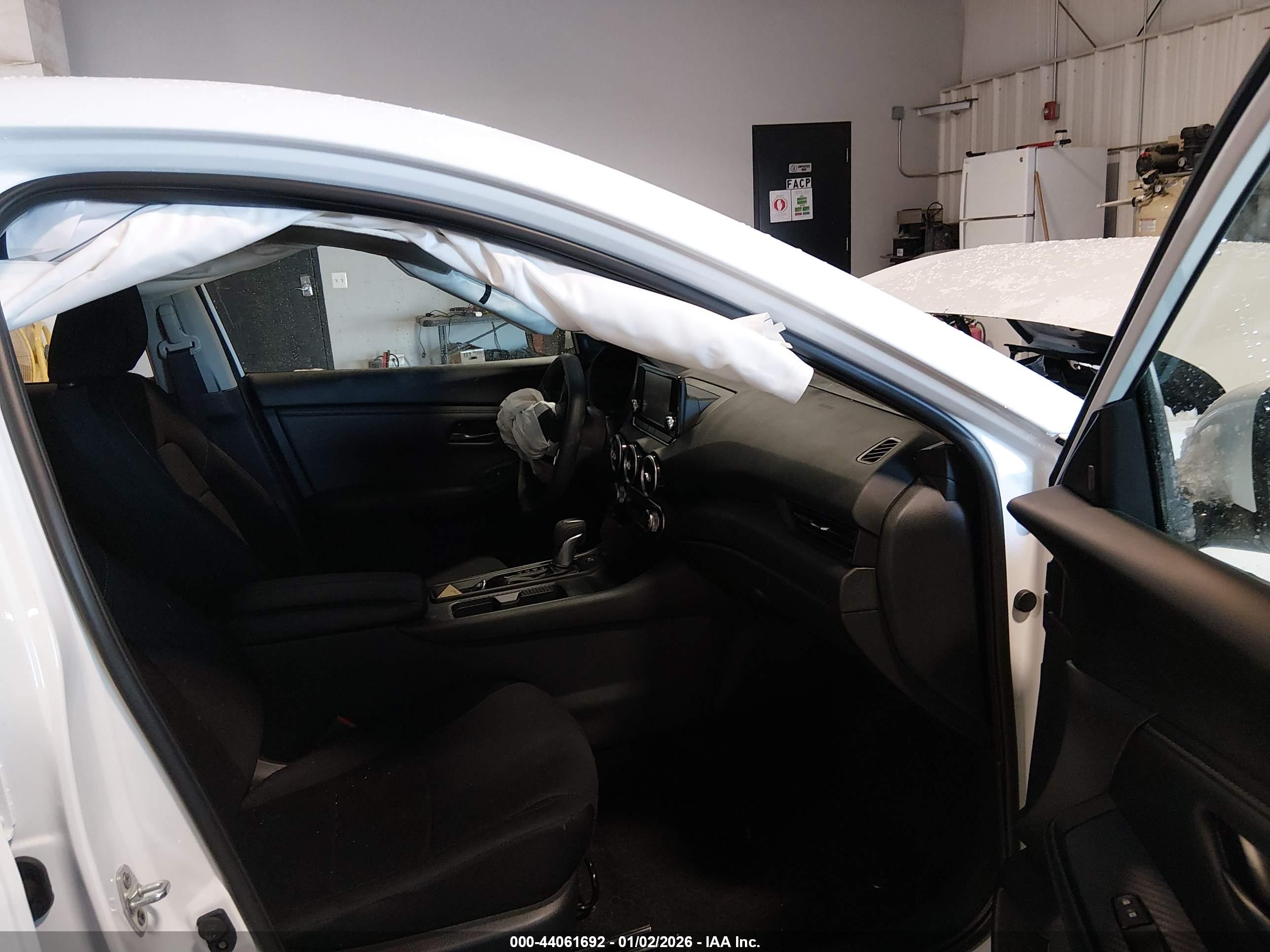 NISSAN SENTRA image 5
